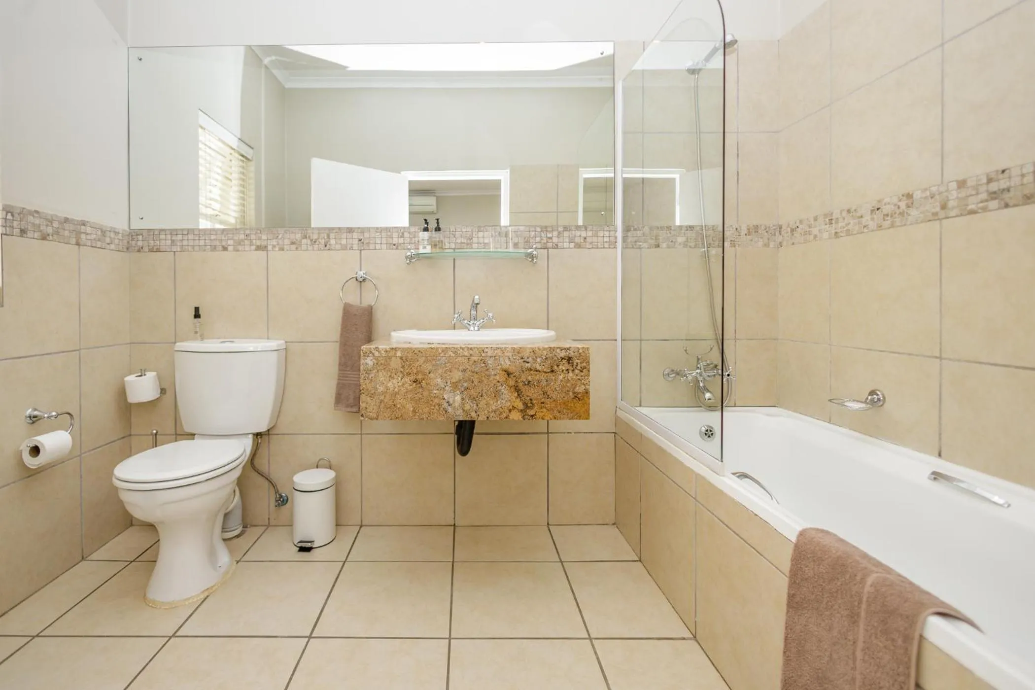 Toilet in The Ashford