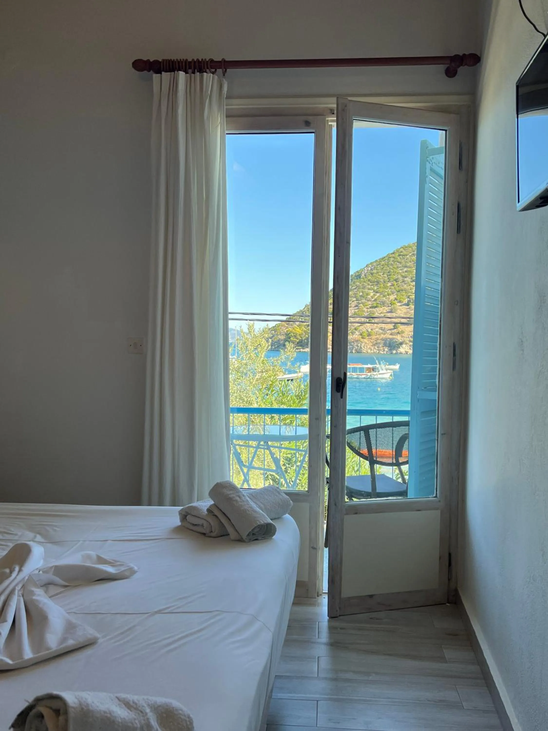 Sea view, Bed in Barbaressa