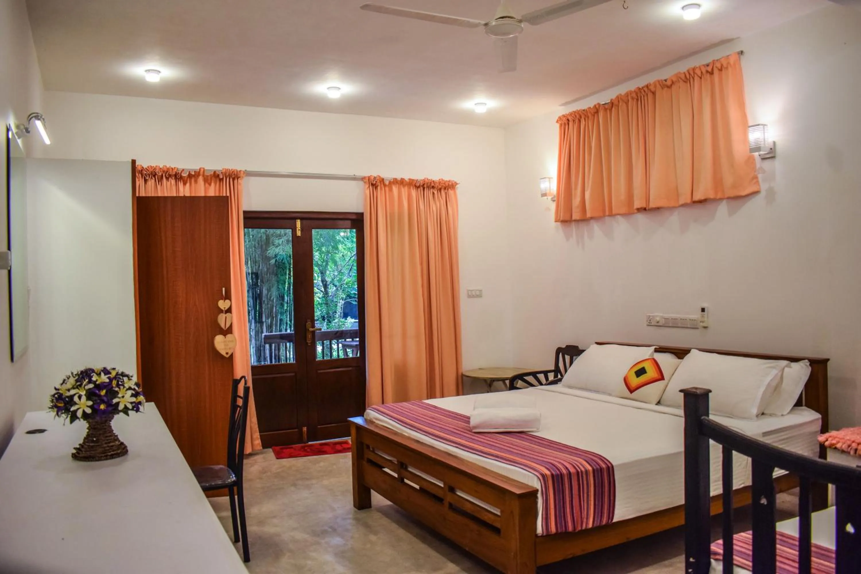 Family Room with Garden View - single occupancy in Lawrence Villa