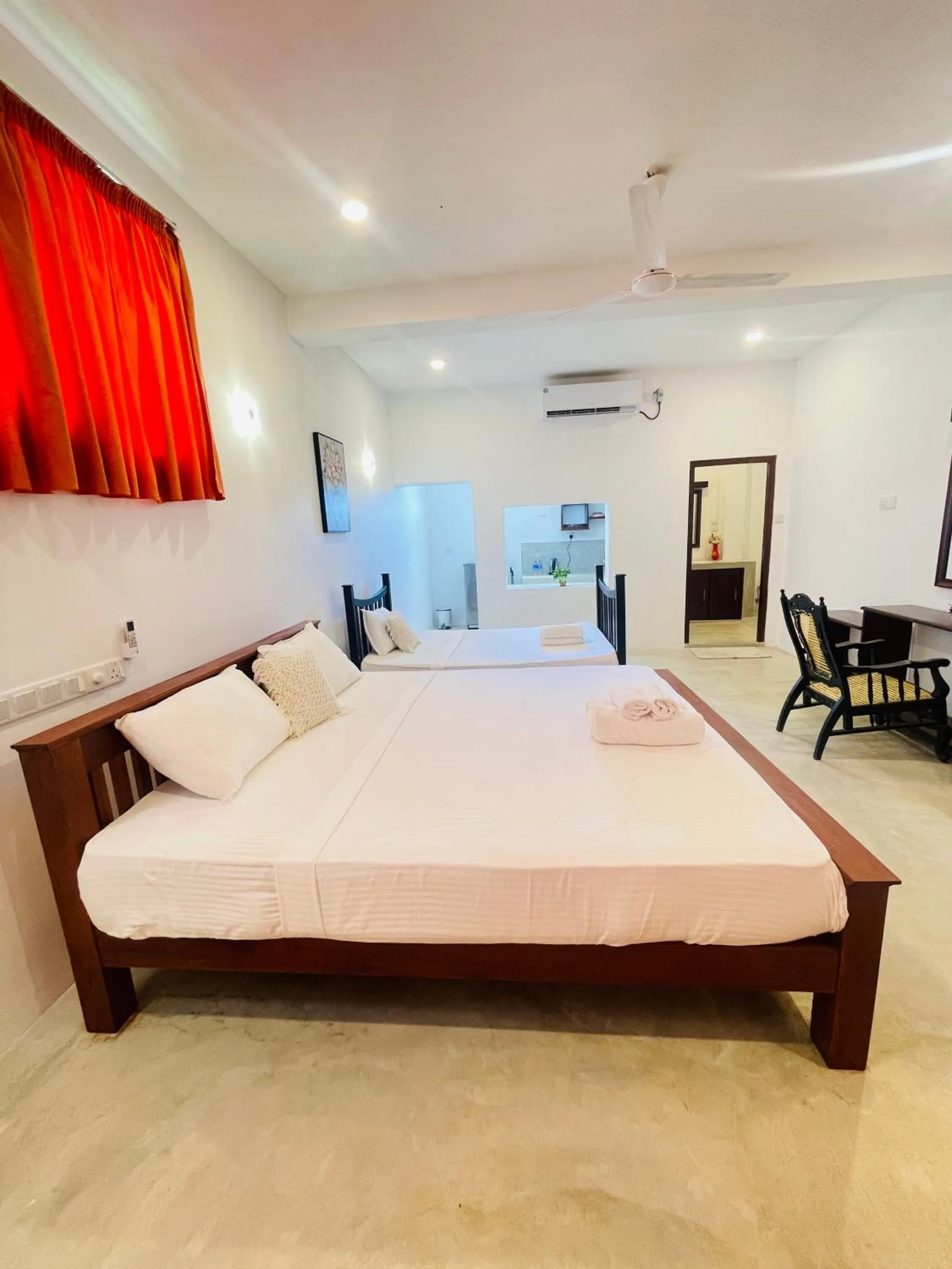 Family Room with Balcony - single occupancy in Lawrence Villa