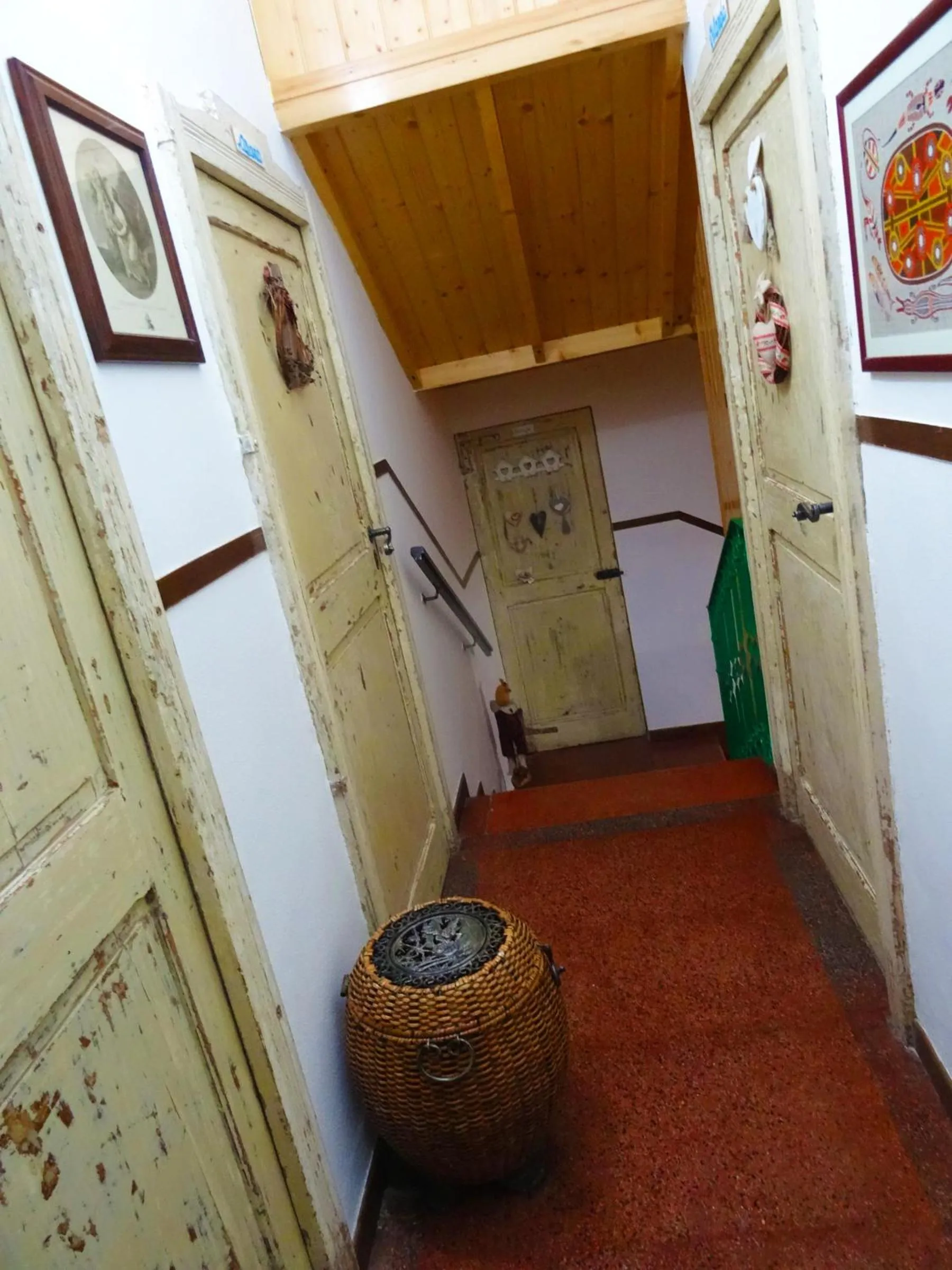 Area and facilities in La Celestina