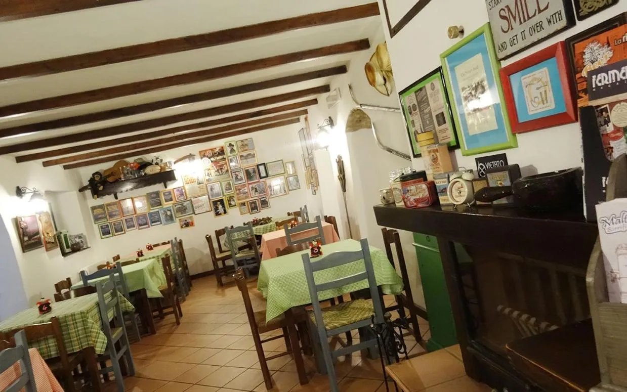 Restaurant/places to eat in La Celestina