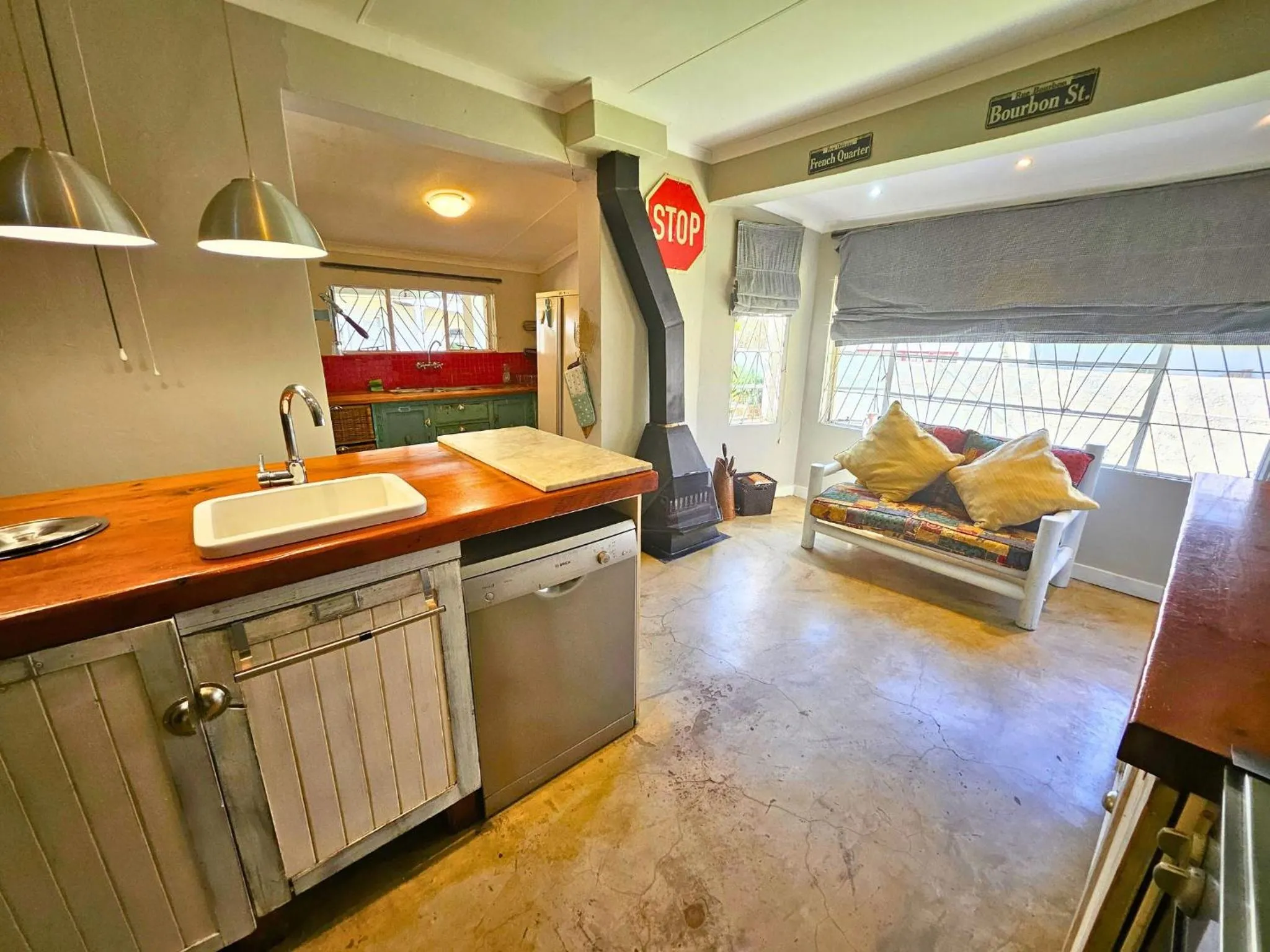 dishwasher in The Browns' Luxury Suites & Cottage