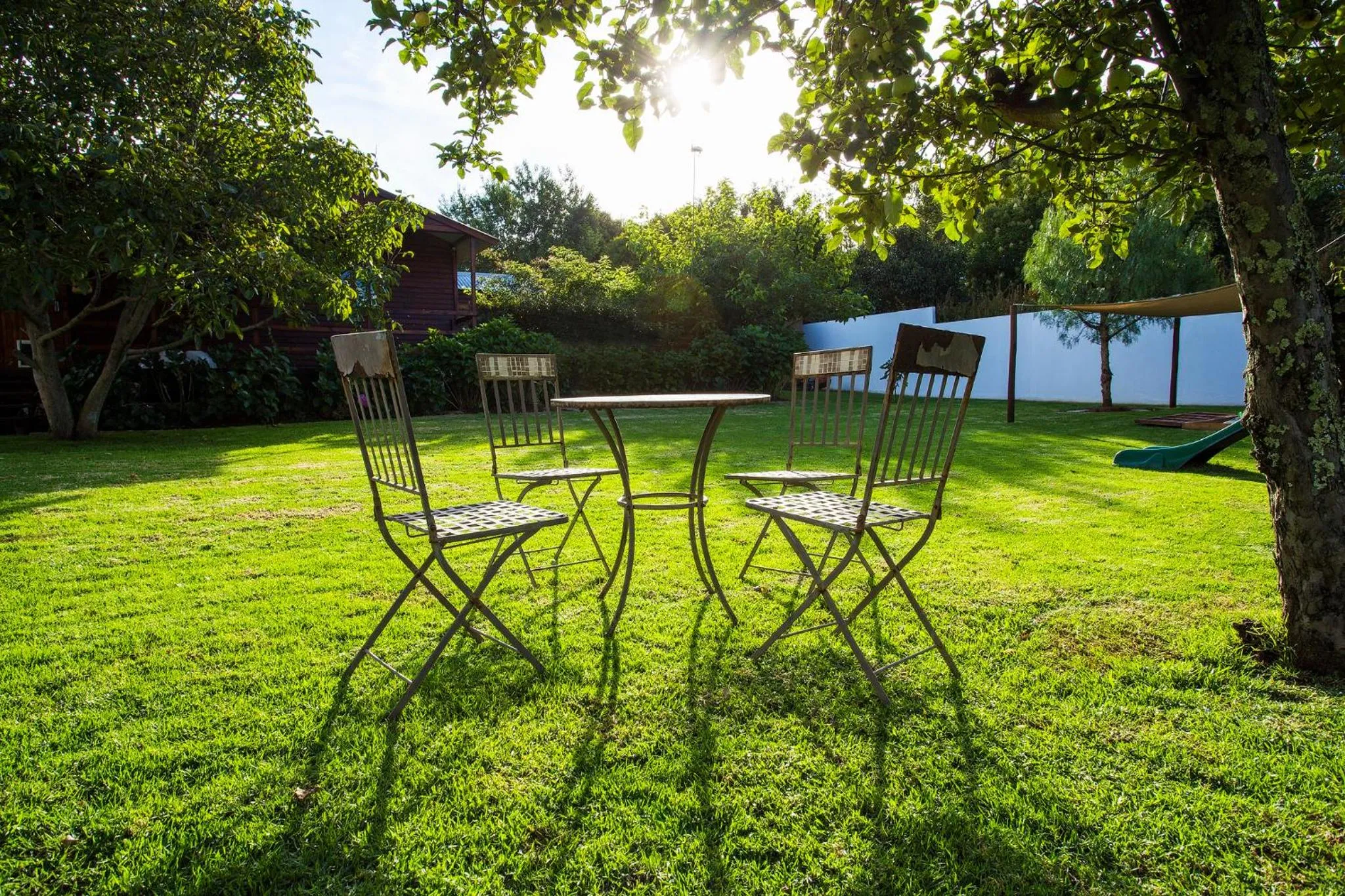 Garden in The Browns' Luxury Suites & Cottage