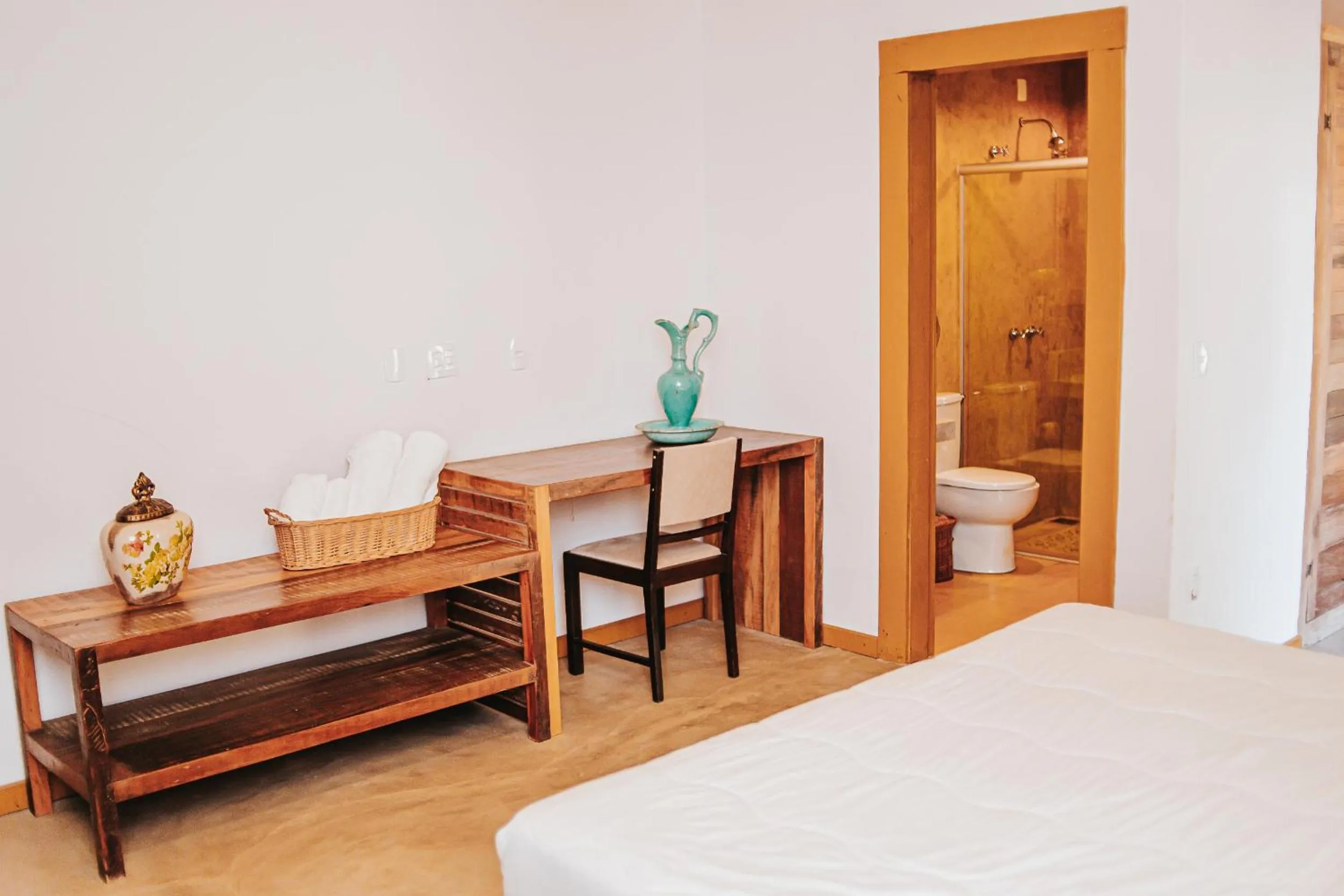 Bedroom, Bed in Pousada d'Oleo de Guignard