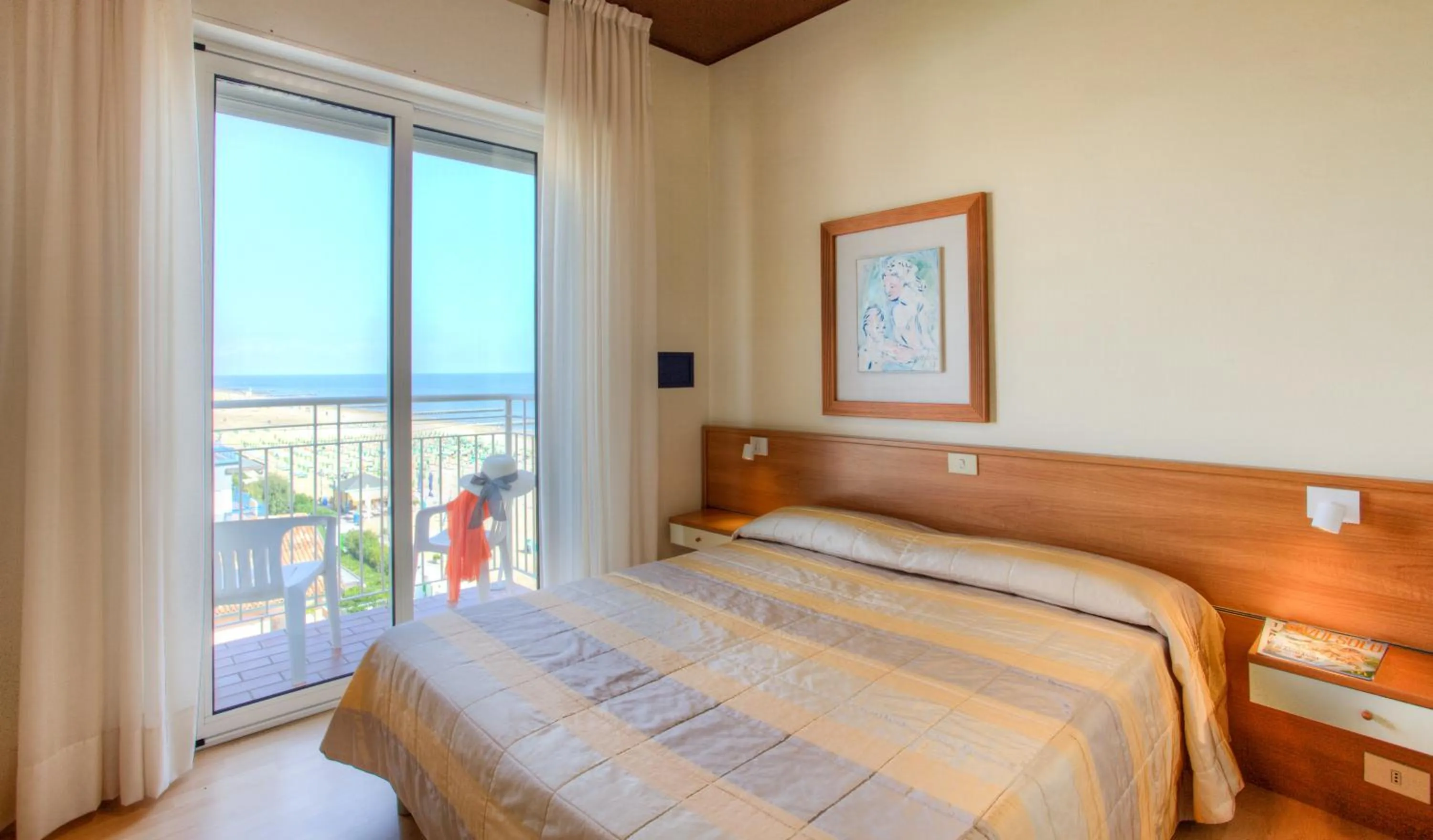 Photo of the whole room, Bed in Hotel Ancora