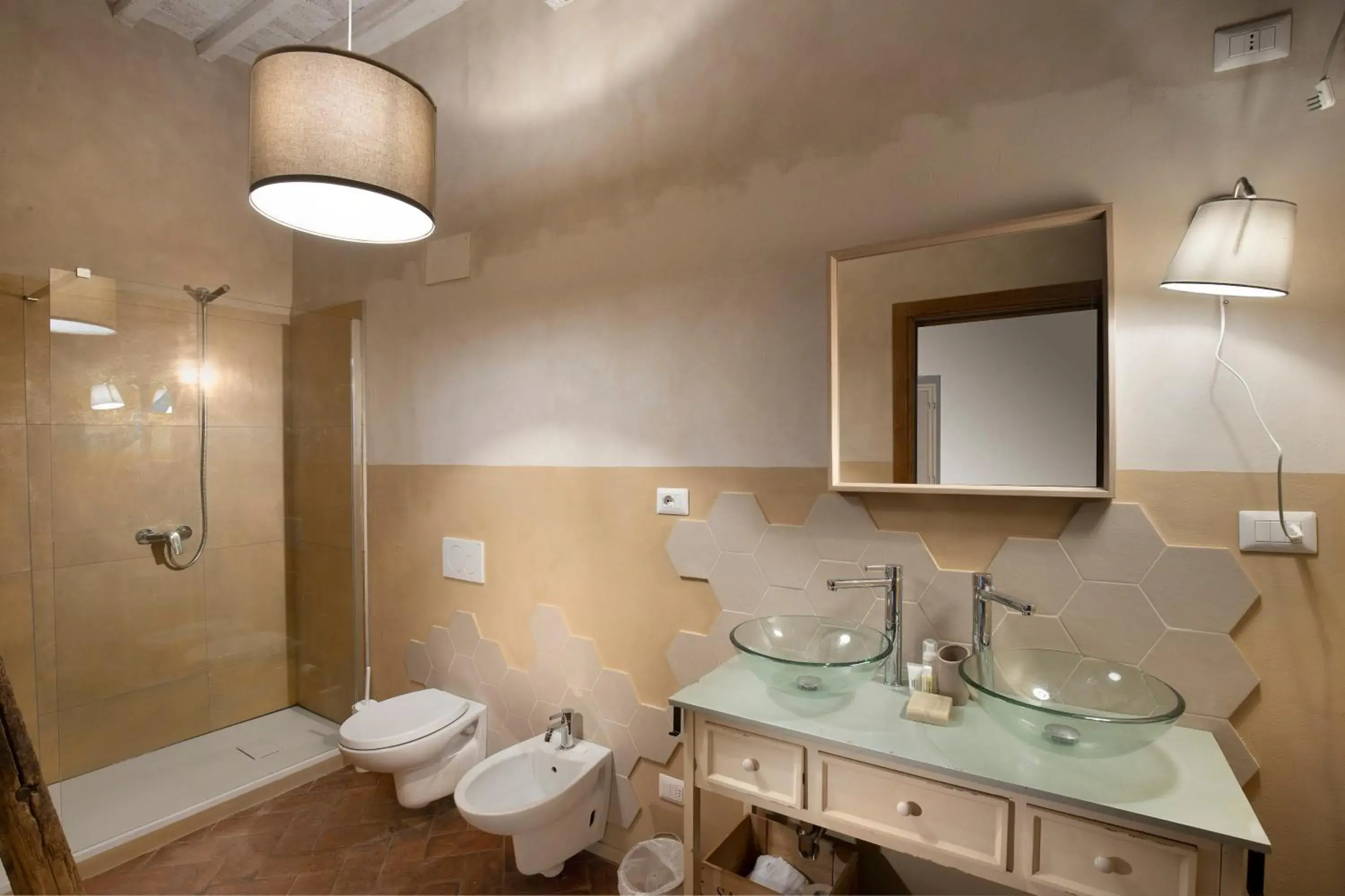 Double Room with Balcony in al CAVOUR 21 Double Room with Balcony in al CAVOUR 21