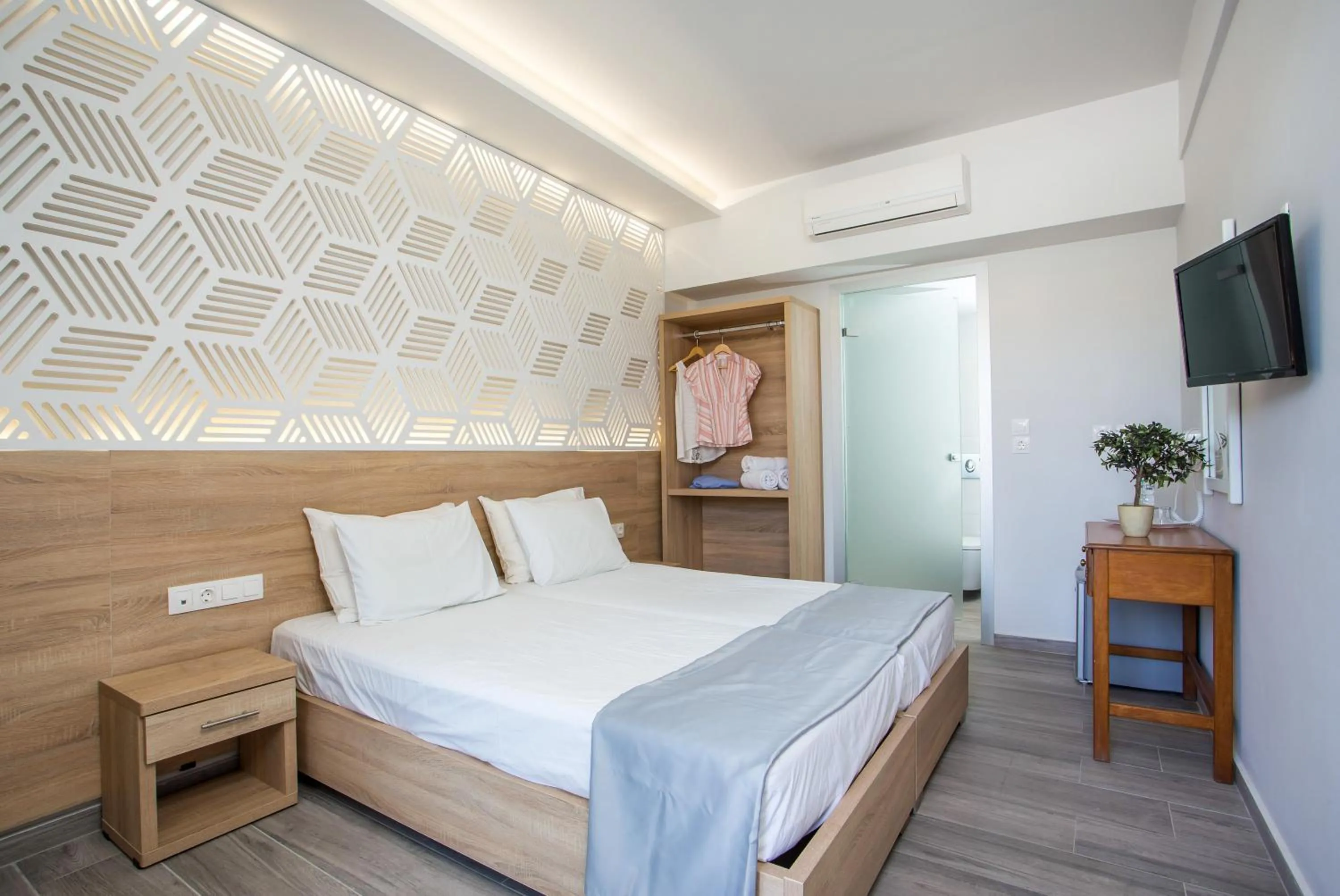 Photo of the whole room, Bed in Tsampika Hotel Faliraki