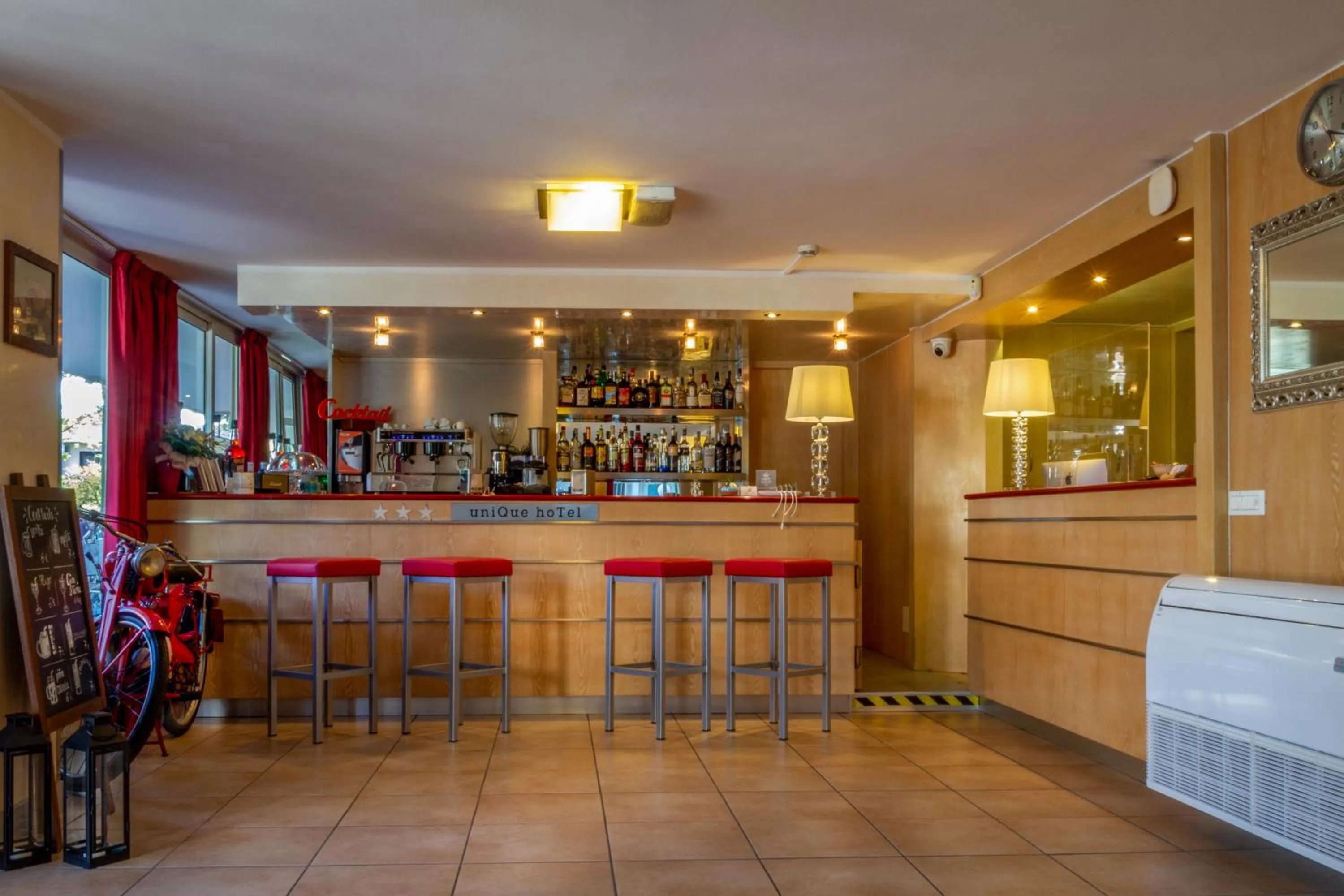 Lobby or reception in Unique Hotel