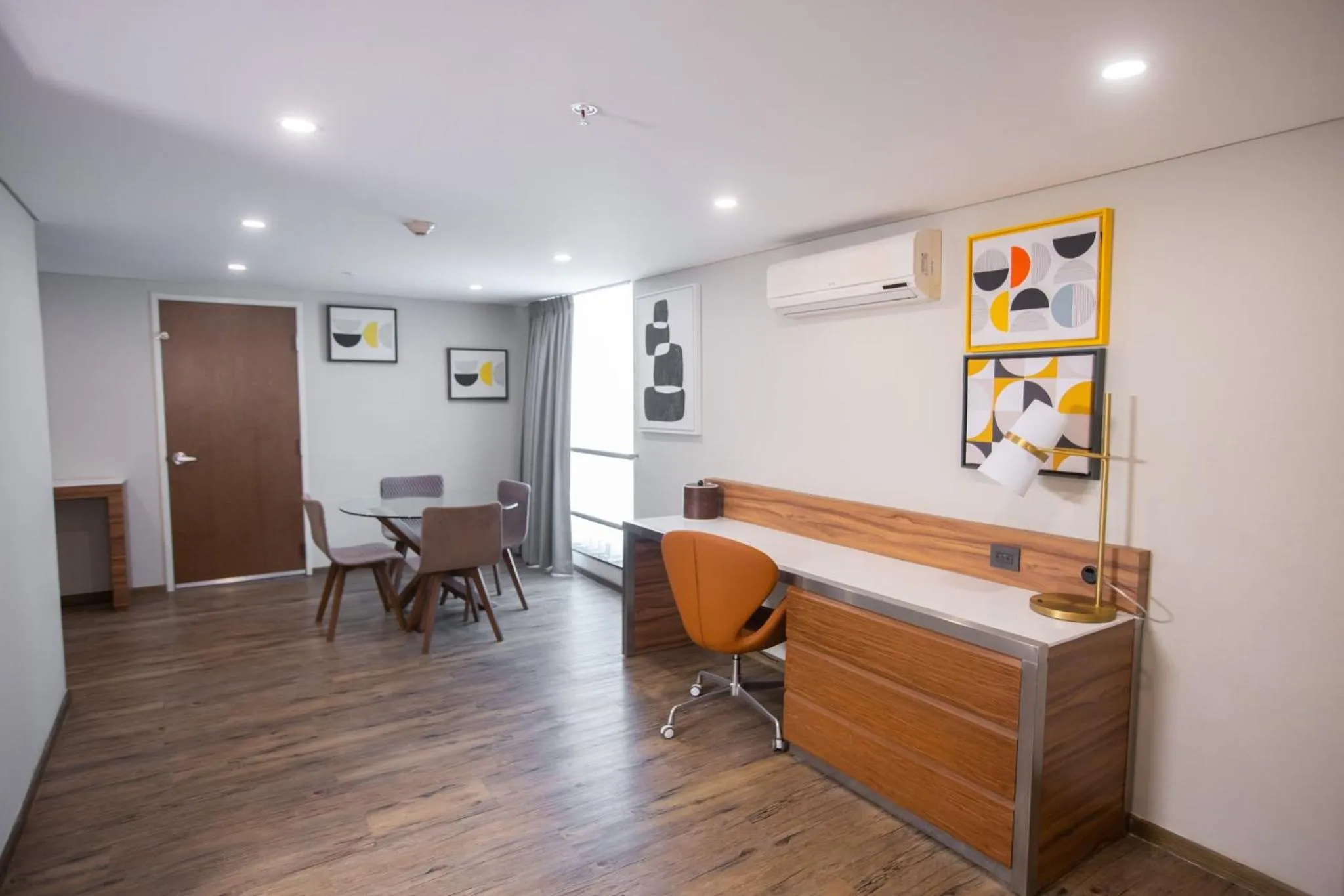 Photo of the whole room in Holiday Inn Mexico Zona Centro by IHG