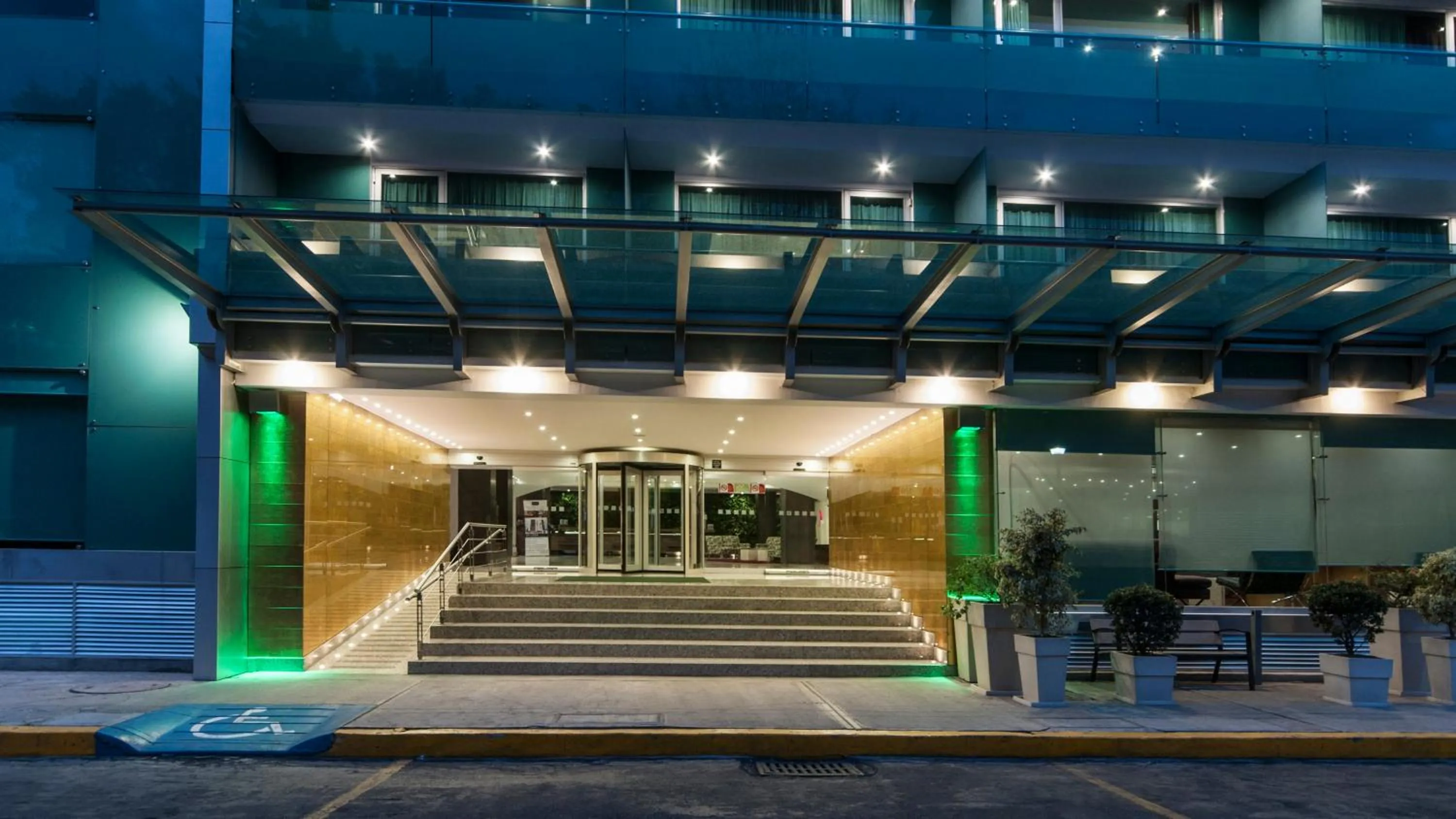 Property building in Holiday Inn Mexico Zona Centro by IHG