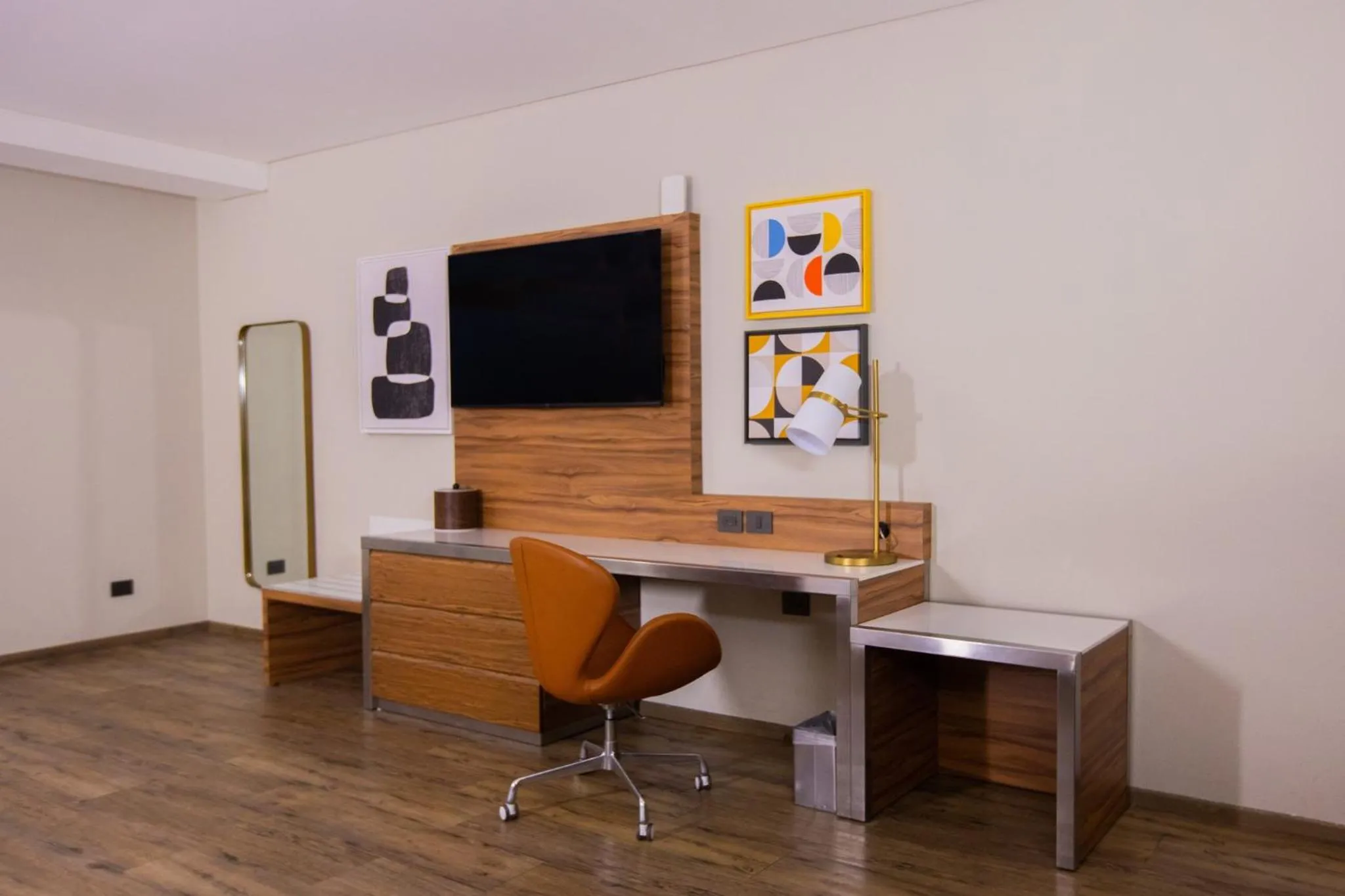 Photo of the whole room in Holiday Inn Mexico Zona Centro by IHG