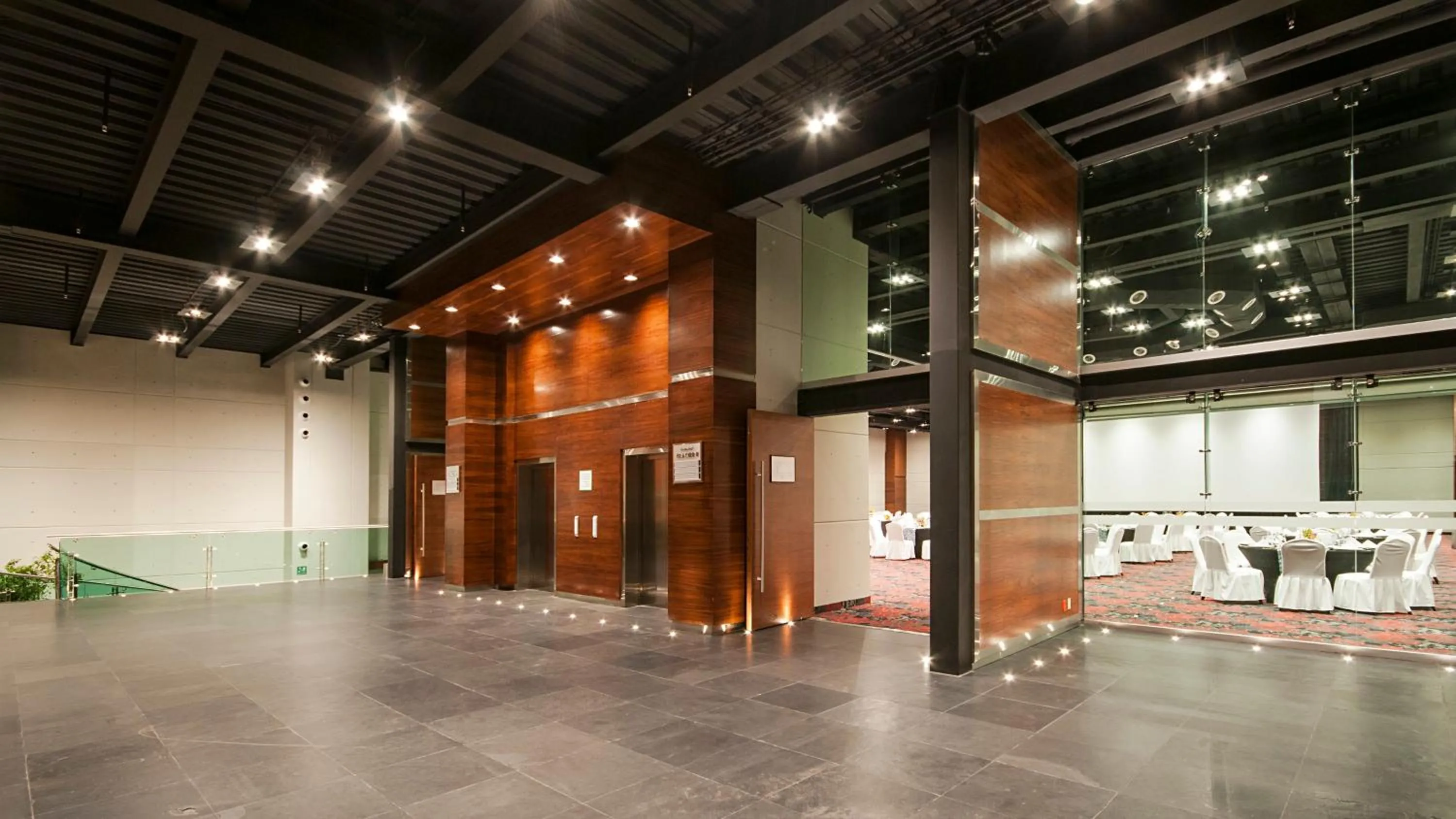 Restaurant/places to eat in Holiday Inn Mexico Zona Centro by IHG