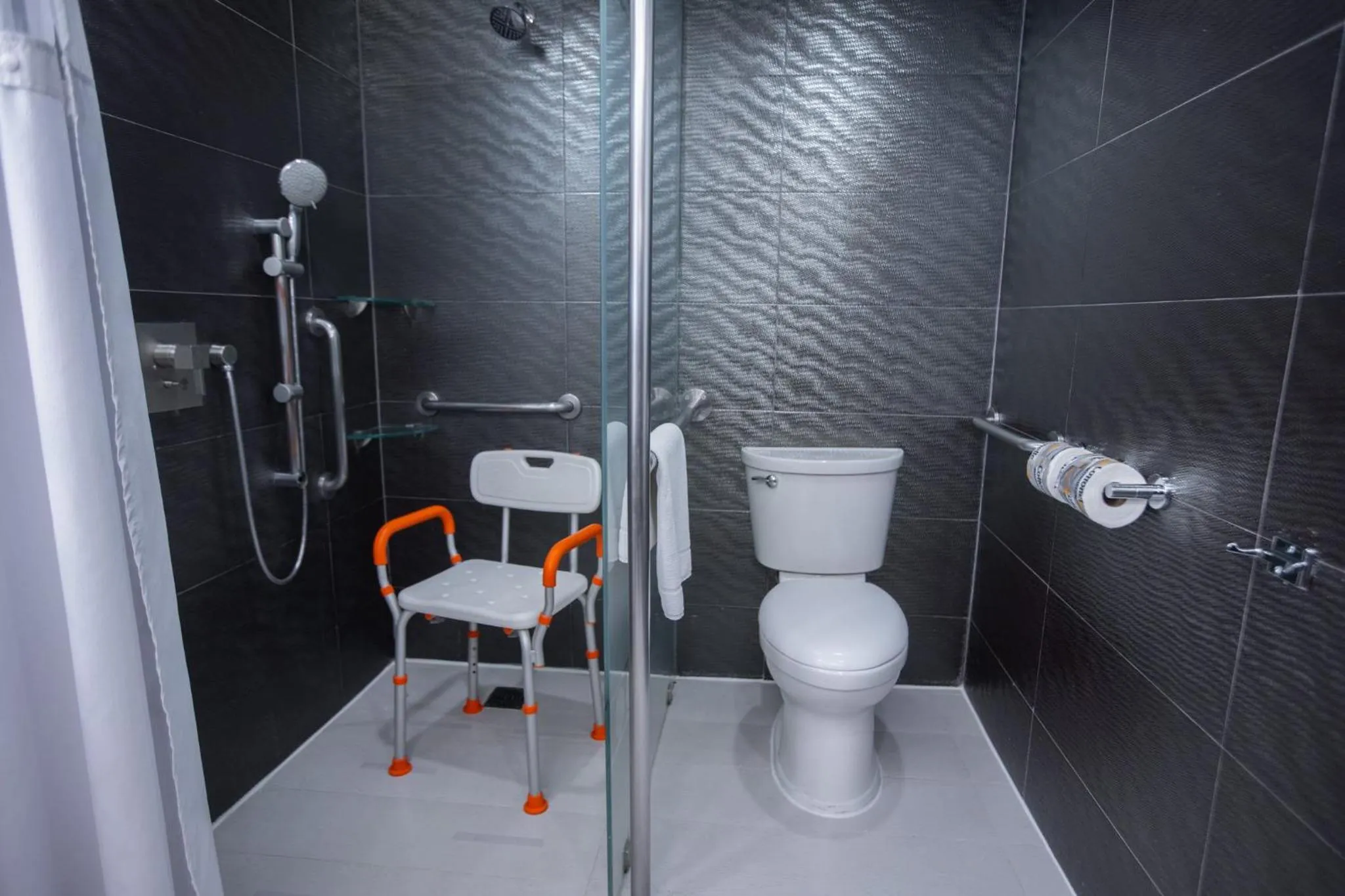 Photo of the whole room in Holiday Inn Mexico Zona Centro by IHG