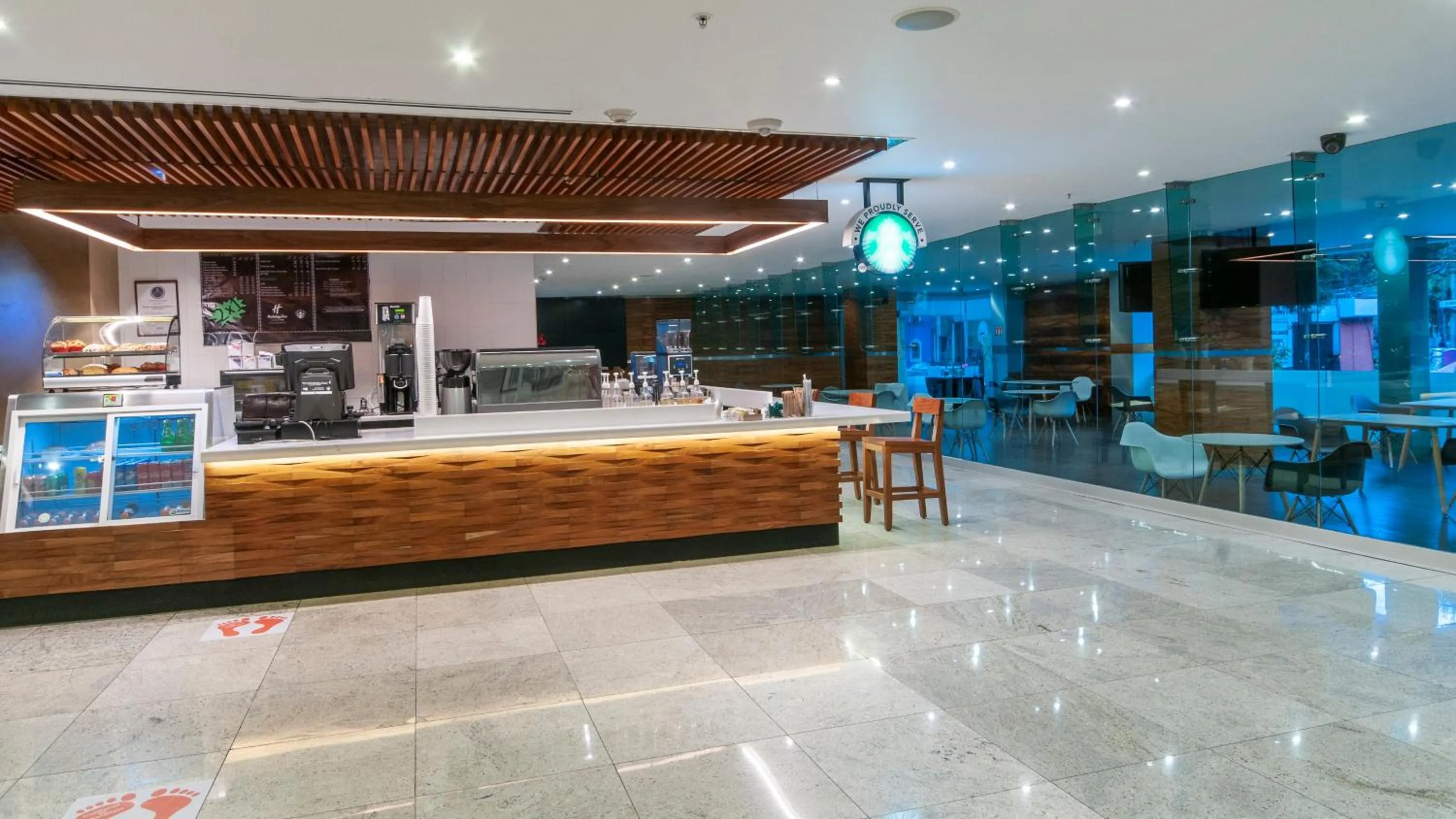 Coffee/tea facilities in Holiday Inn Mexico Zona Centro by IHG