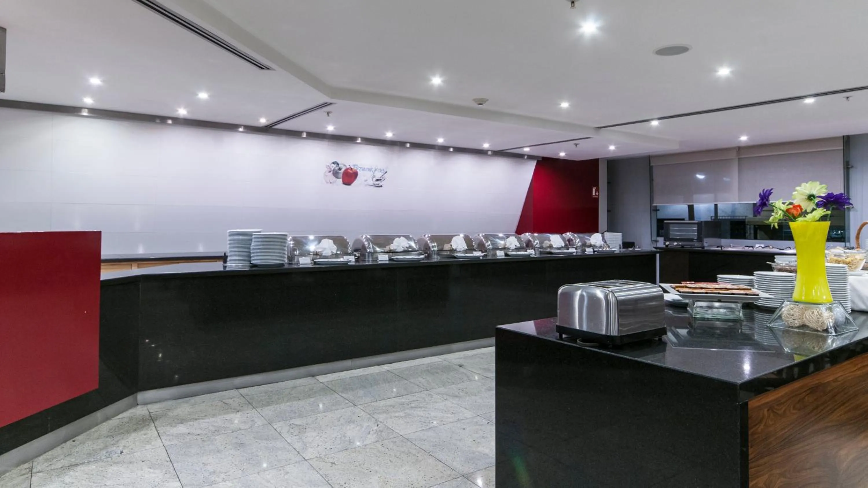 Breakfast in Holiday Inn Mexico Zona Centro by IHG