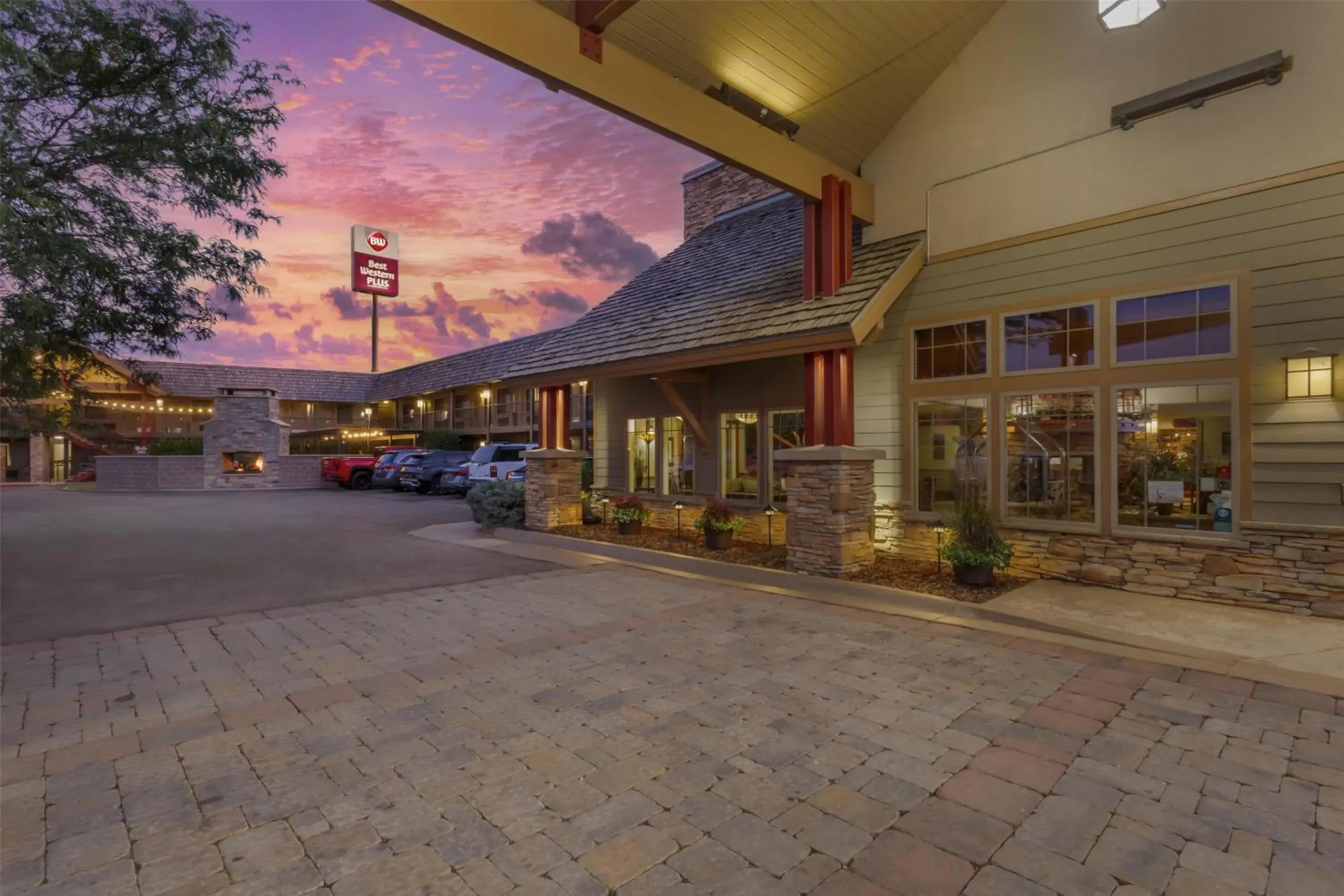 Property building in Best Western Plus High Country Inn Property building in Best Western Plus High Country Inn