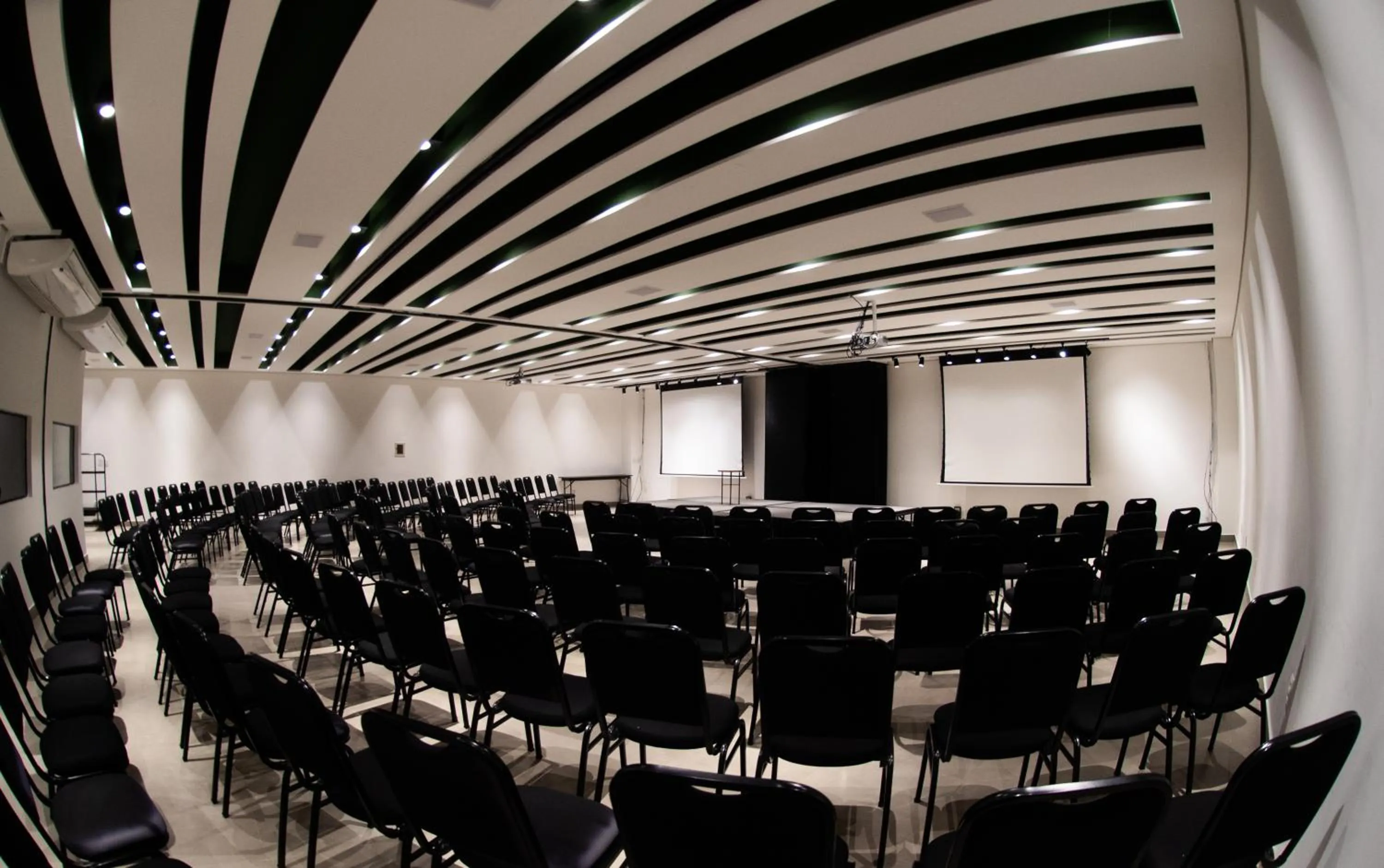 Meeting/conference room in Imperial Hotel By Nobile