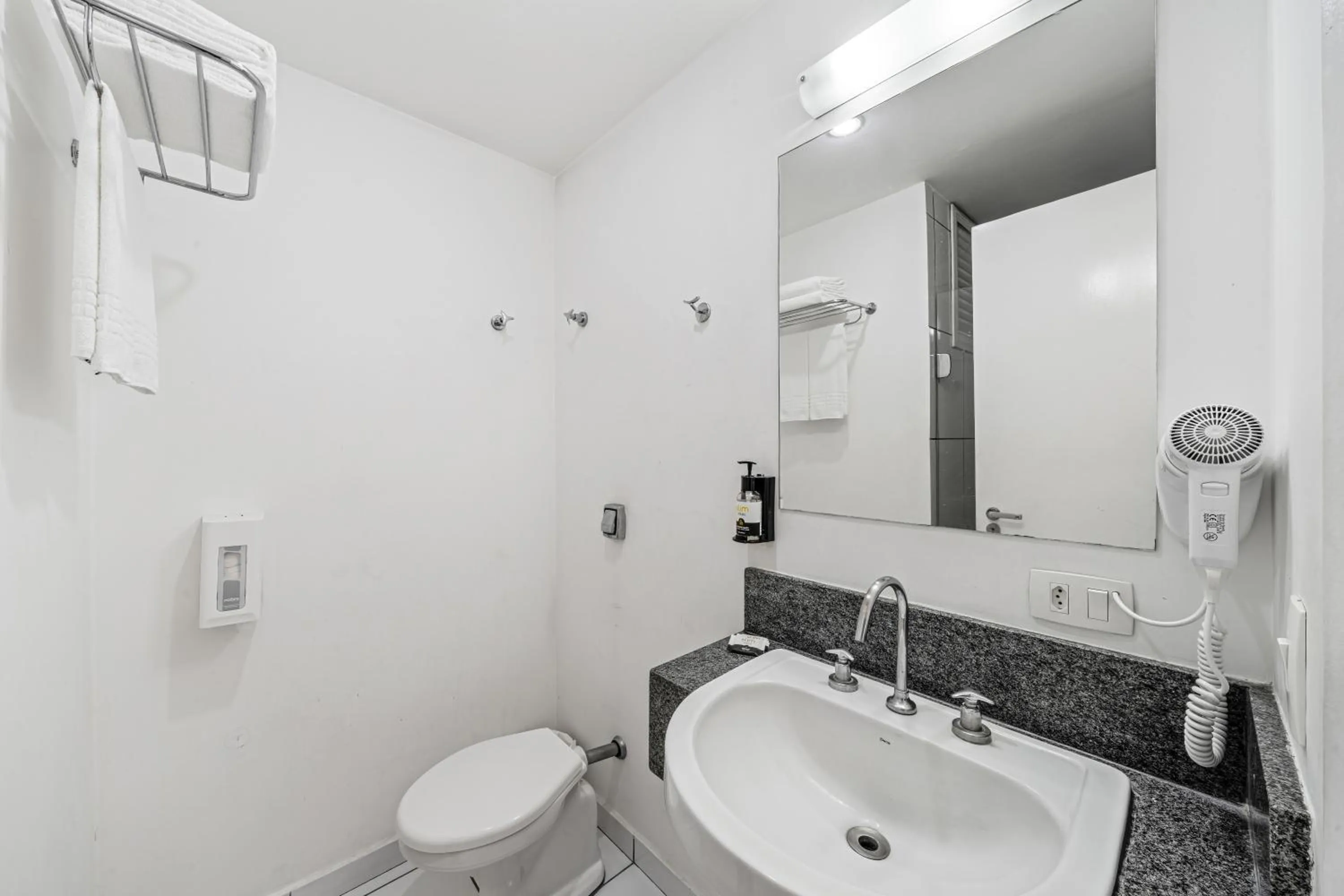 Bathroom in Slim São Paulo Congonhas