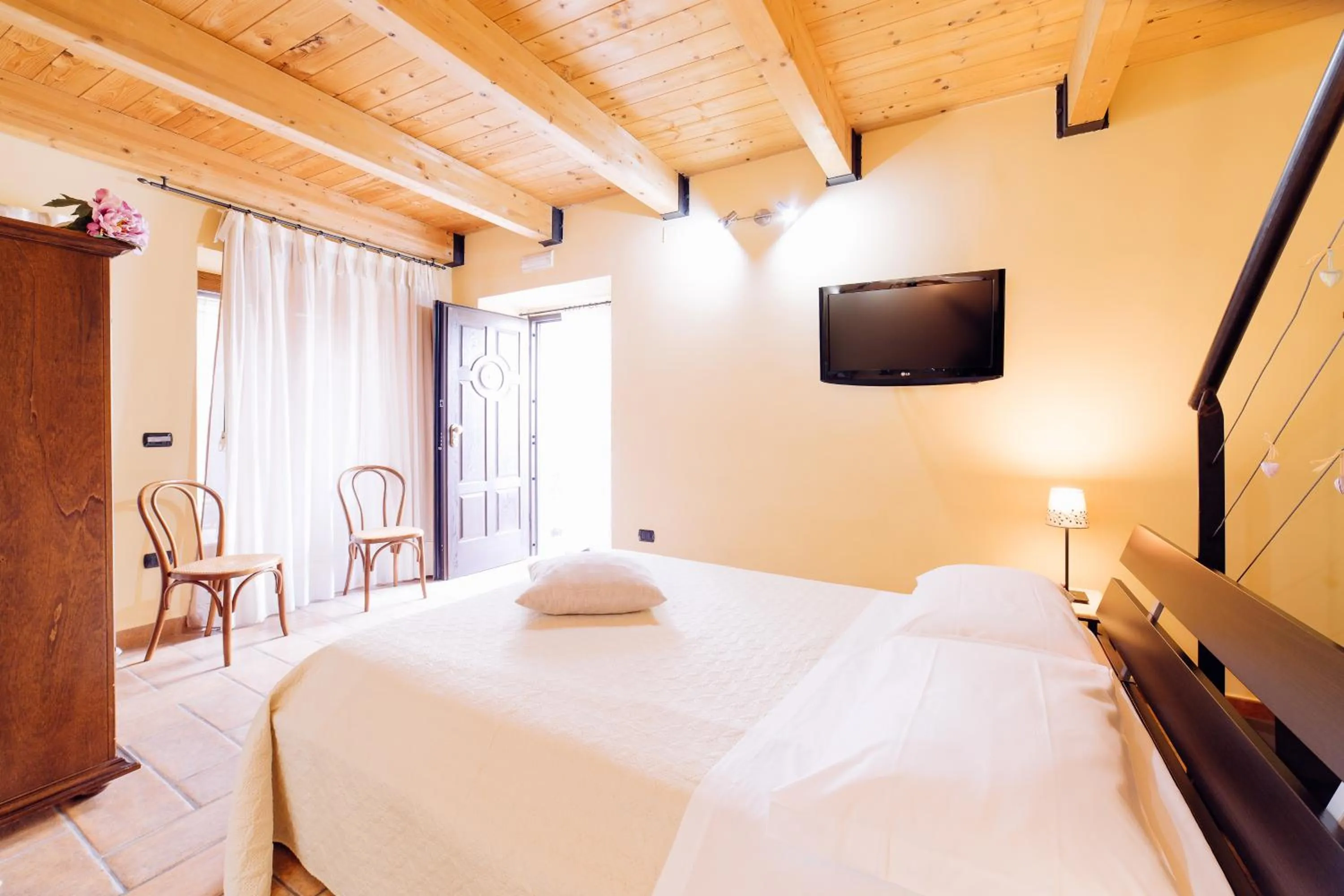 Photo of the whole room, Bed in B&B La Casa Di Plinio