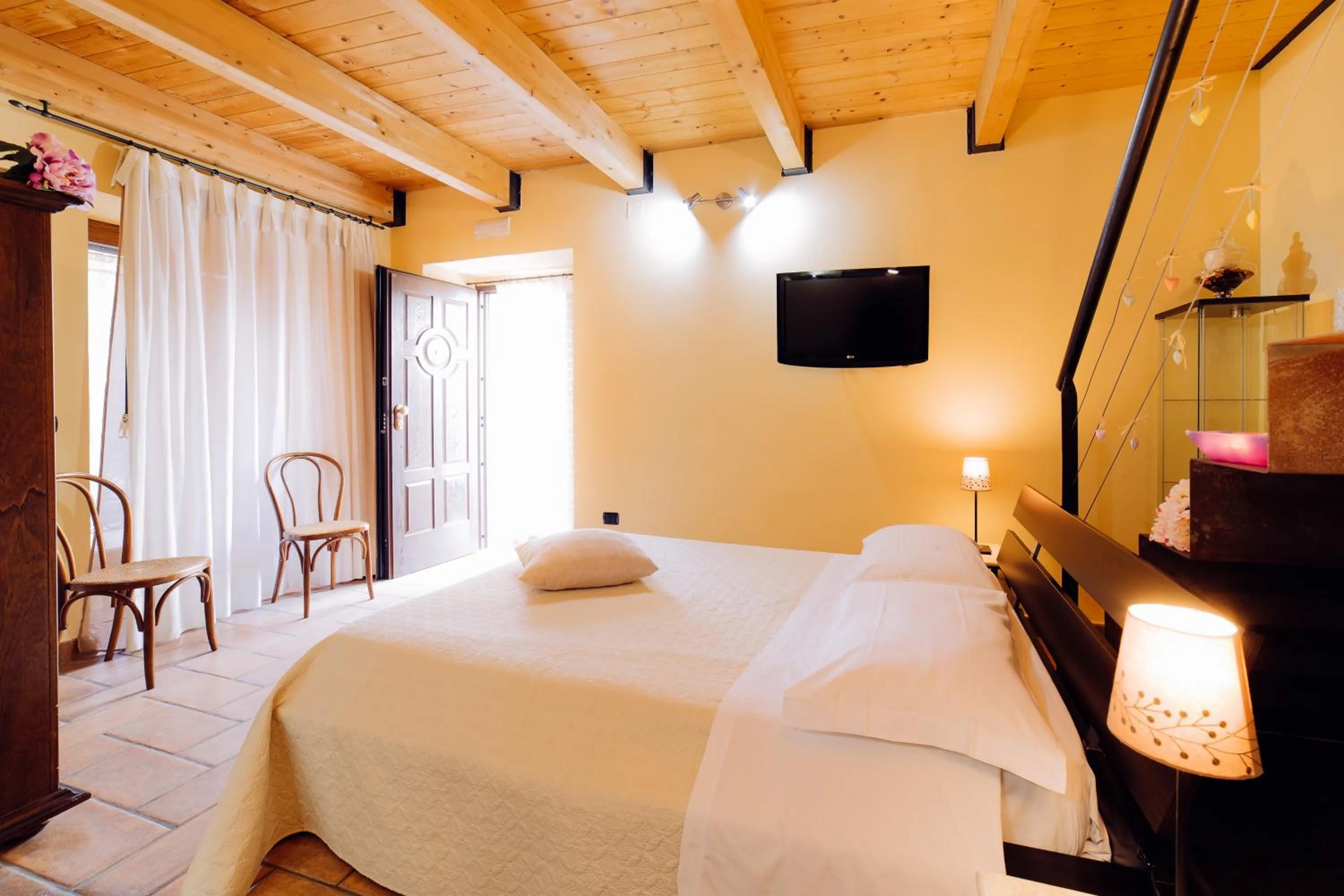 Photo of the whole room, Bed in B&B La Casa Di Plinio