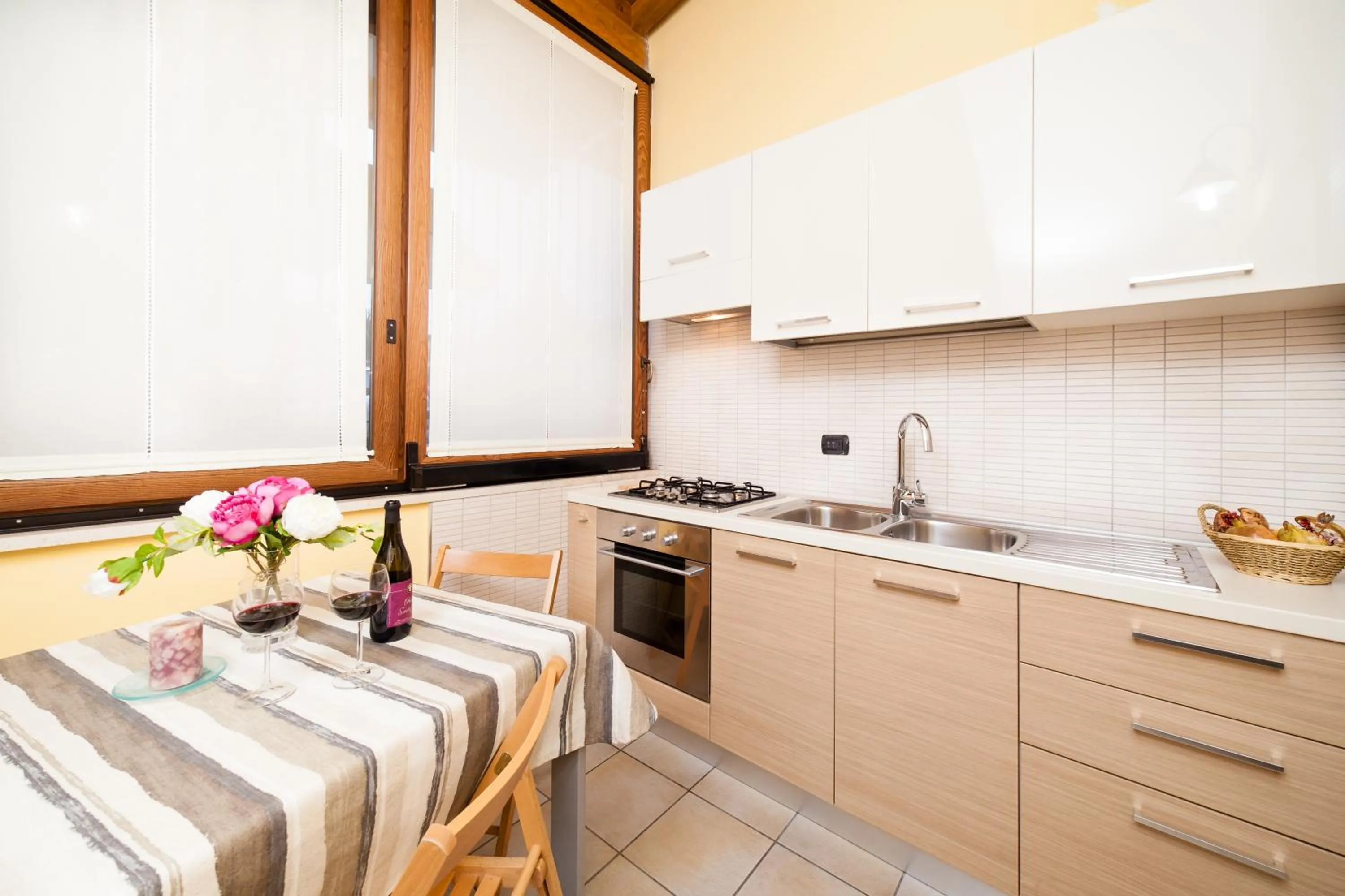 Kitchen or kitchenette in B&B La Casa Di Plinio