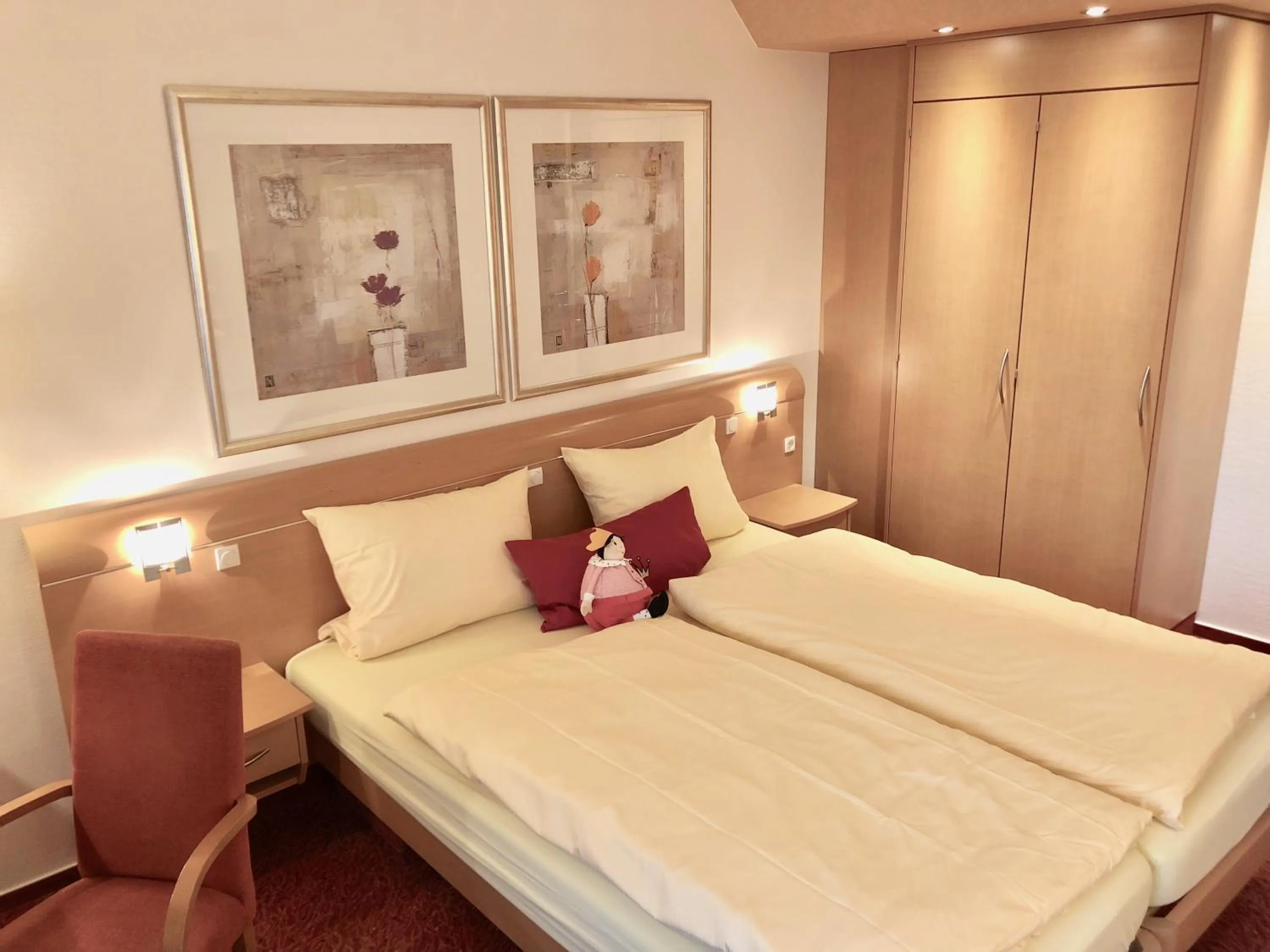 Photo of the whole room, Bed in Landhotel Witte-König