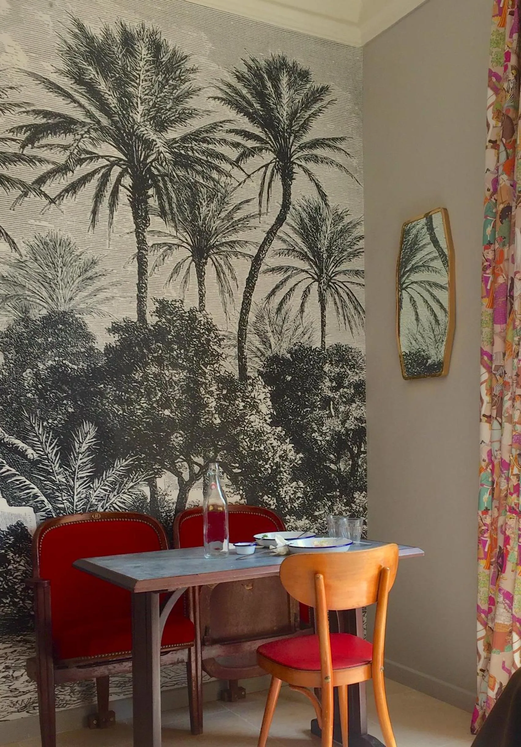 Restaurant/places to eat in Maison Du Collectionneur