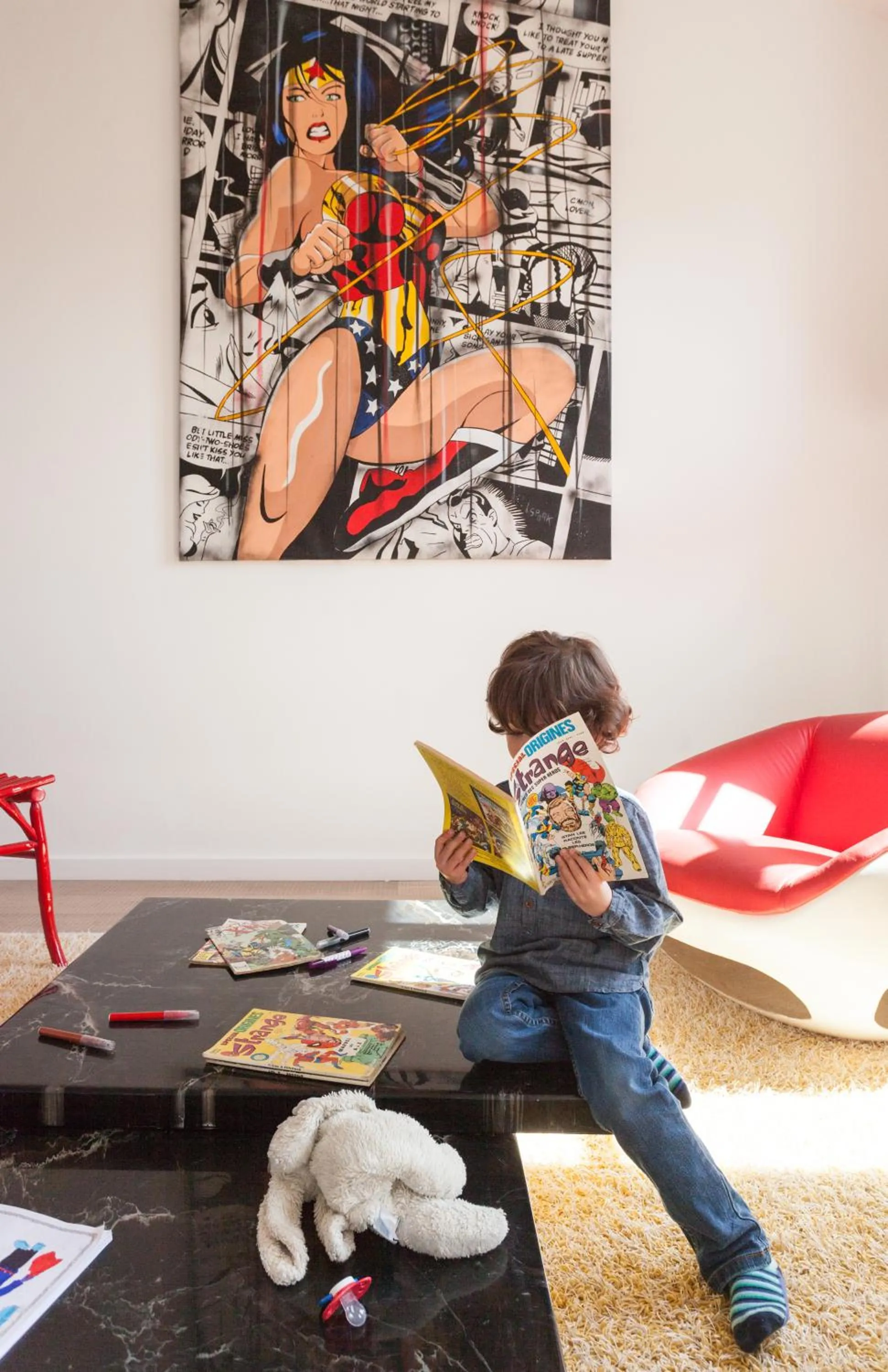 Staff in Maison Du Collectionneur