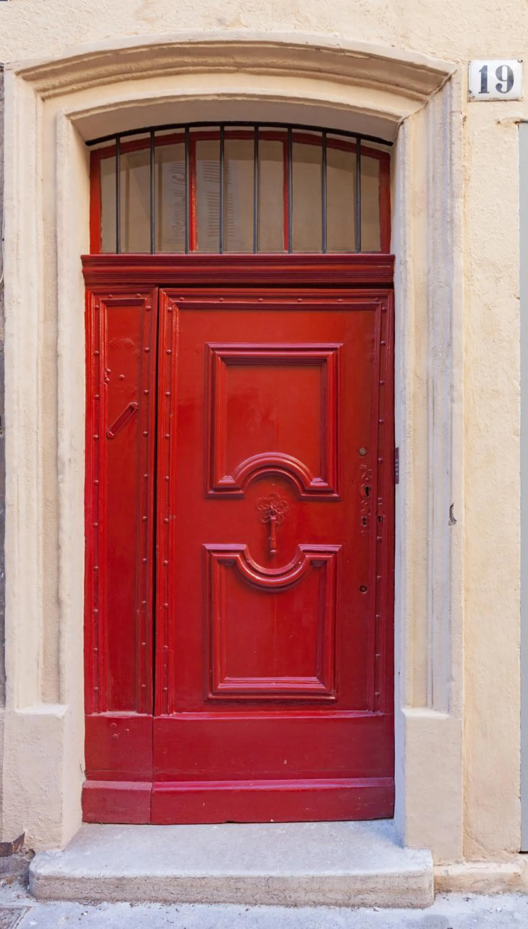 Facade/entrance in Maison Du Collectionneur