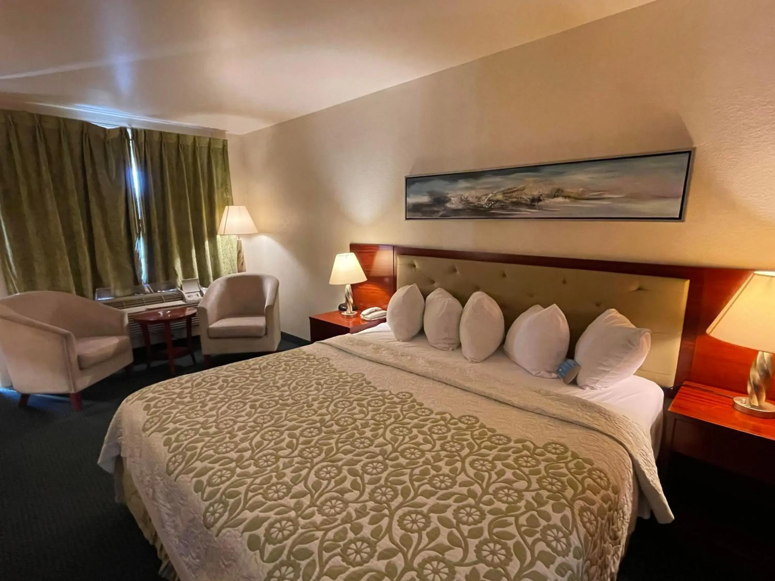 Bed in Days Inn by Wyndham Deming Bed in Days Inn by Wyndham Deming