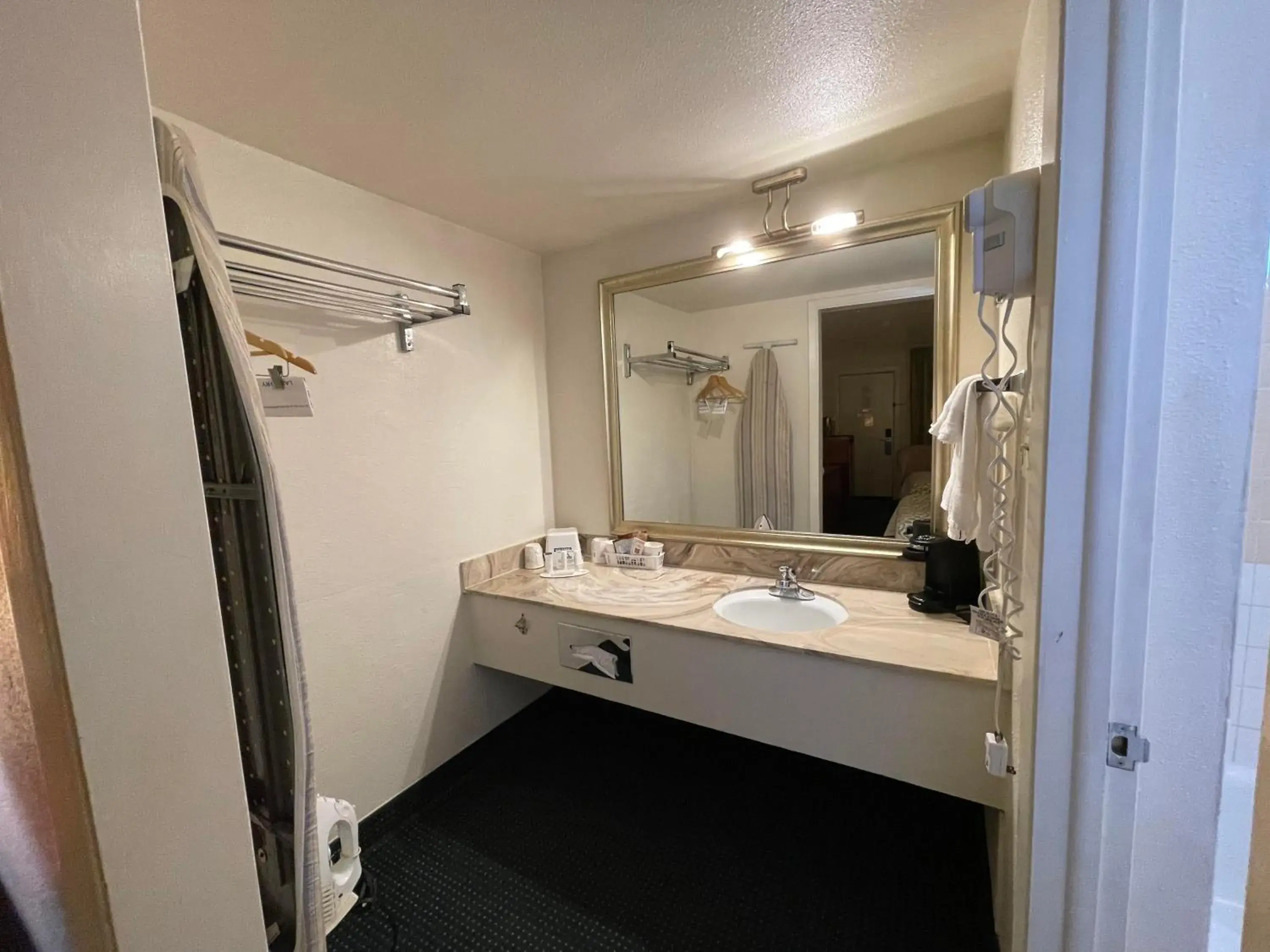 Studio Suite with Three Double Beds - Non-Smoking in Days Inn by Wyndham Deming Studio Suite with Three Double Beds - Non-Smoking in Days Inn by Wyndham Deming