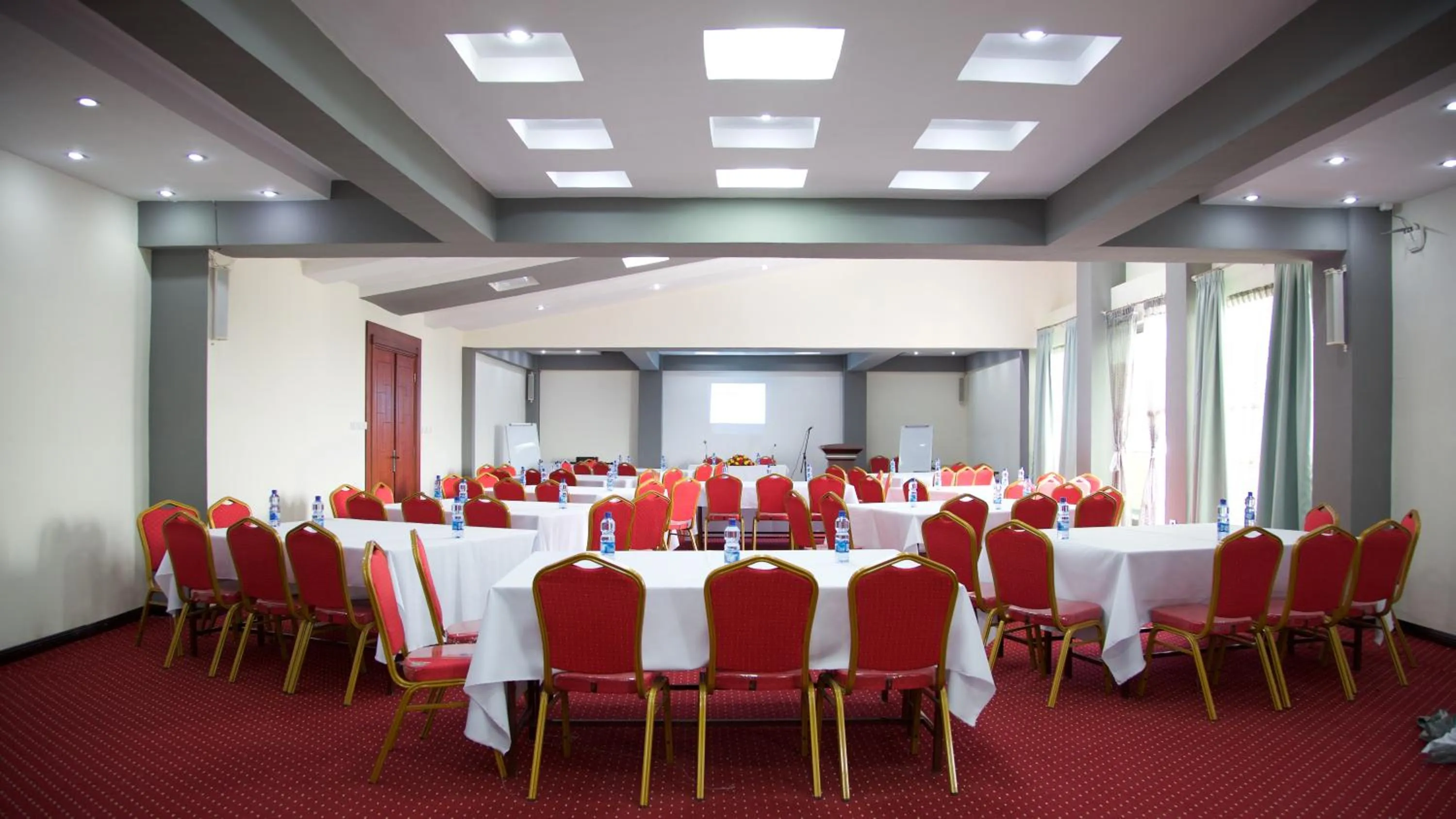 Meeting/conference room in Yinm Furnished Apartment