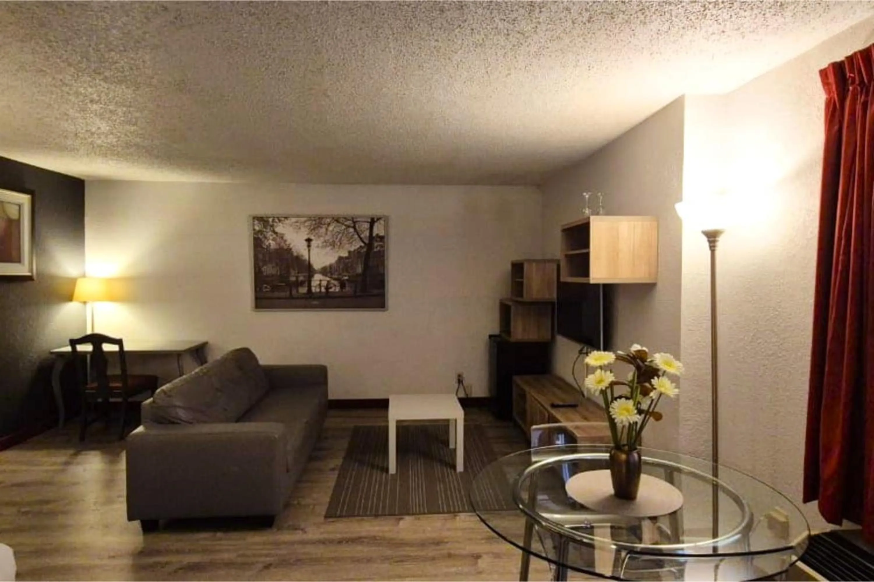 Seating area in Suite Dreams Motel By Capital O Mattoon I - 57