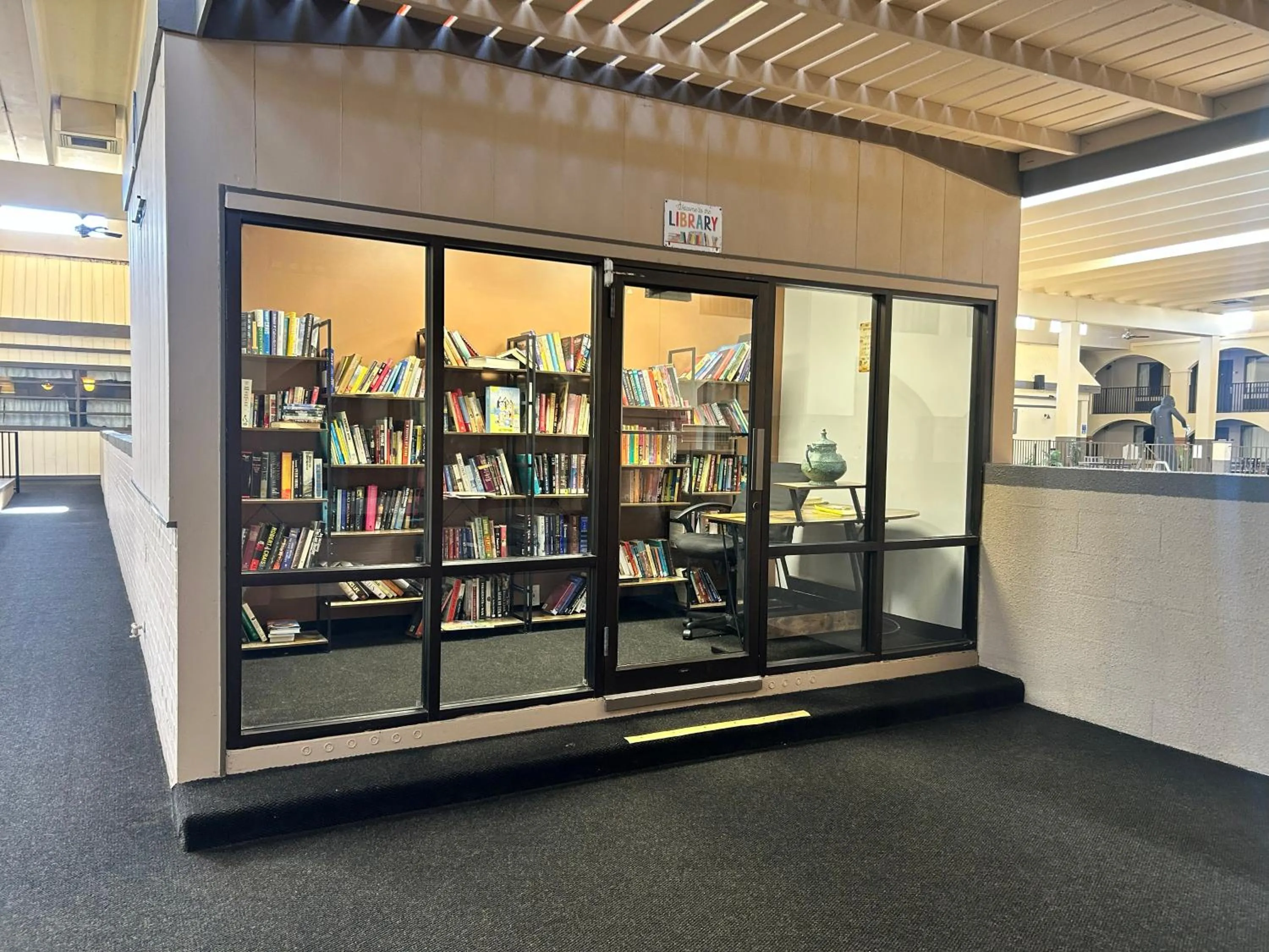 Lobby or reception in Suite Dreams Motel By Capital O Mattoon I - 57