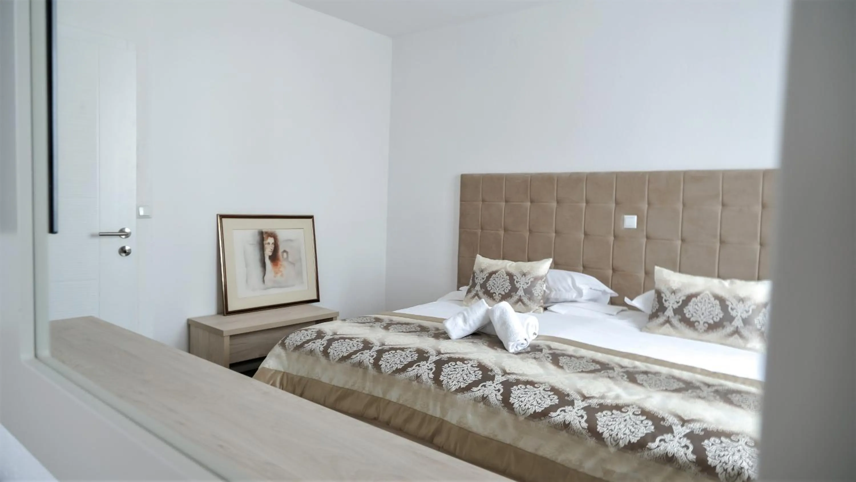 Hotel Consul