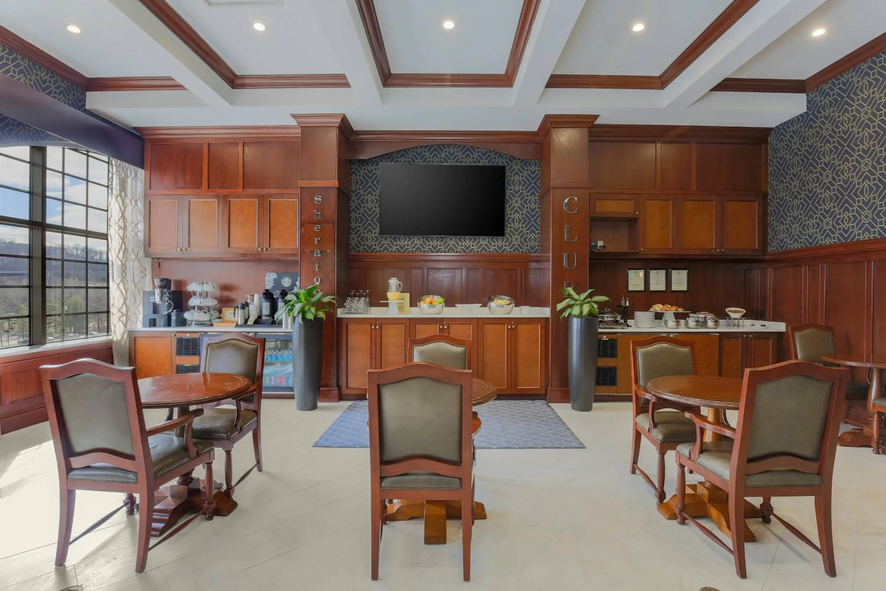 Lounge or bar in Sheraton Tarrytown Hotel