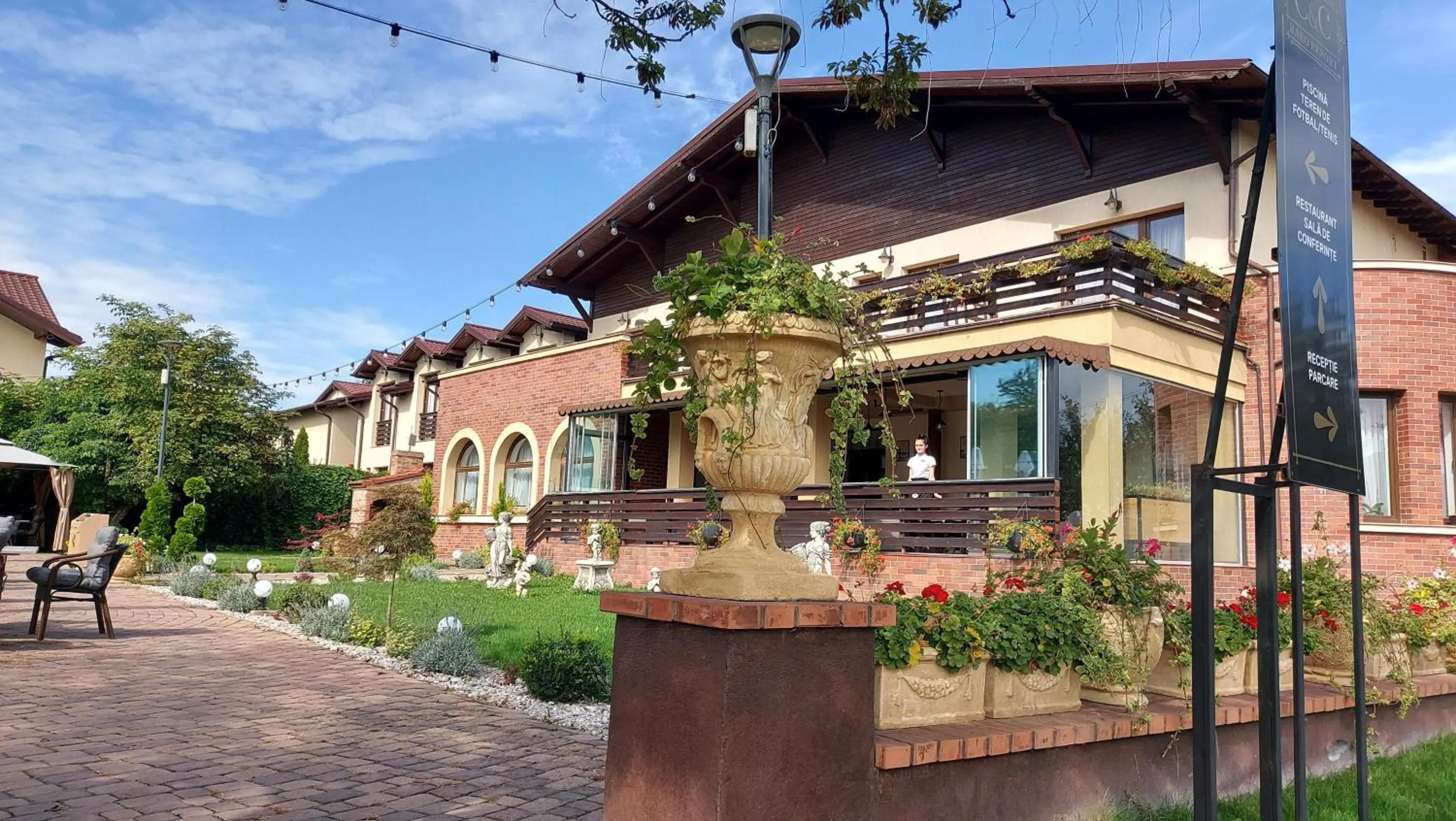 C&C Karo Resort