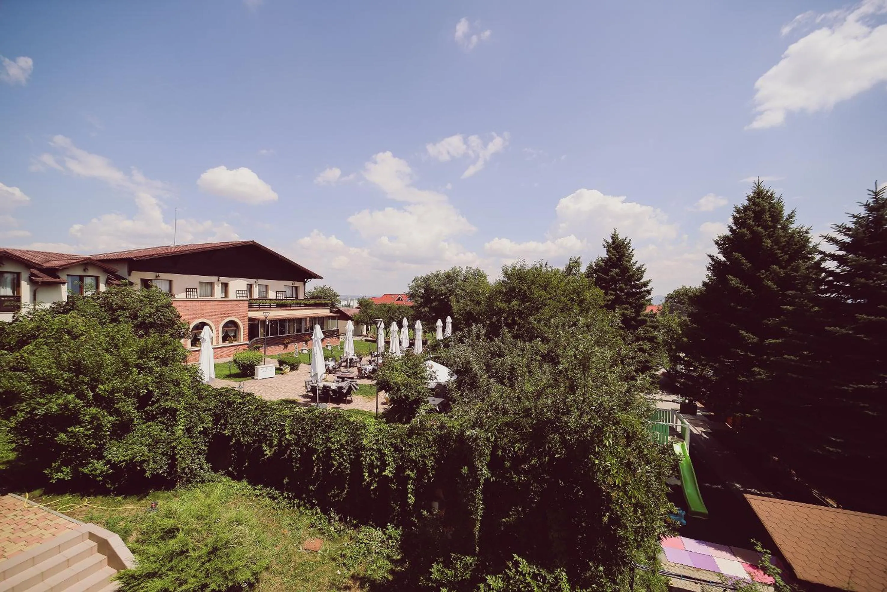 C&C Karo Resort