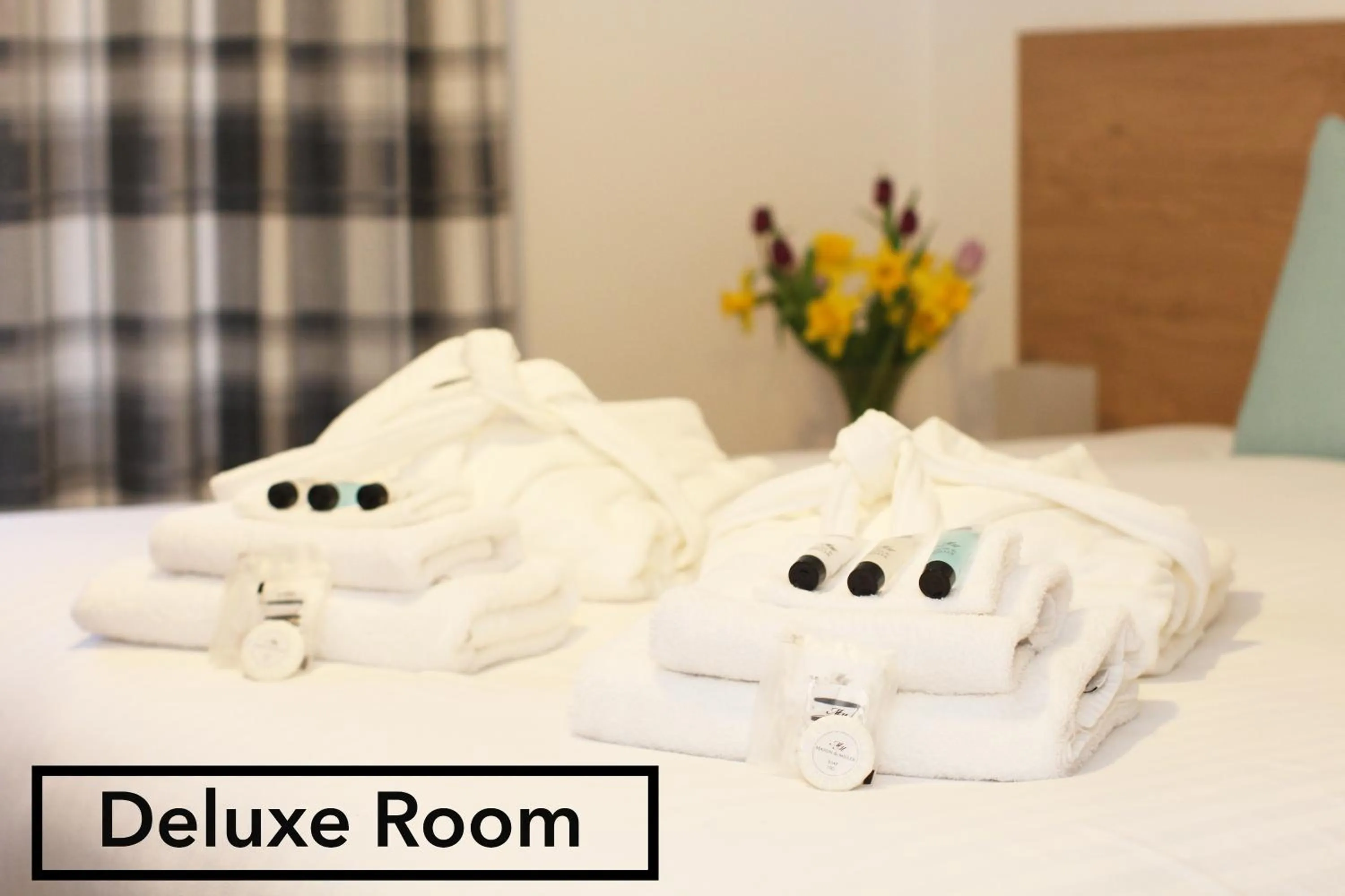 Toilet, Bed in Vale Park Hotel