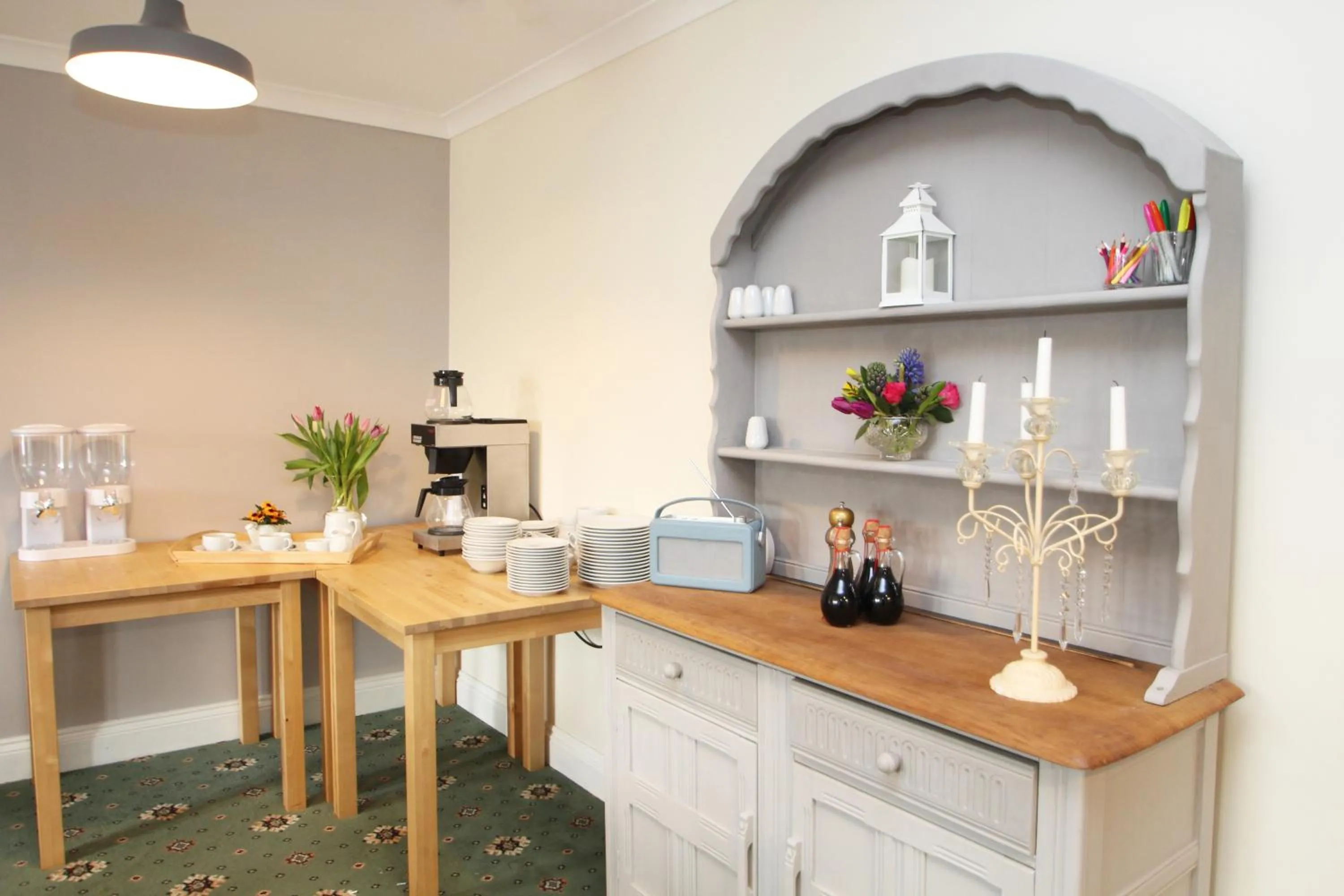 Dining area in Vale Park Hotel