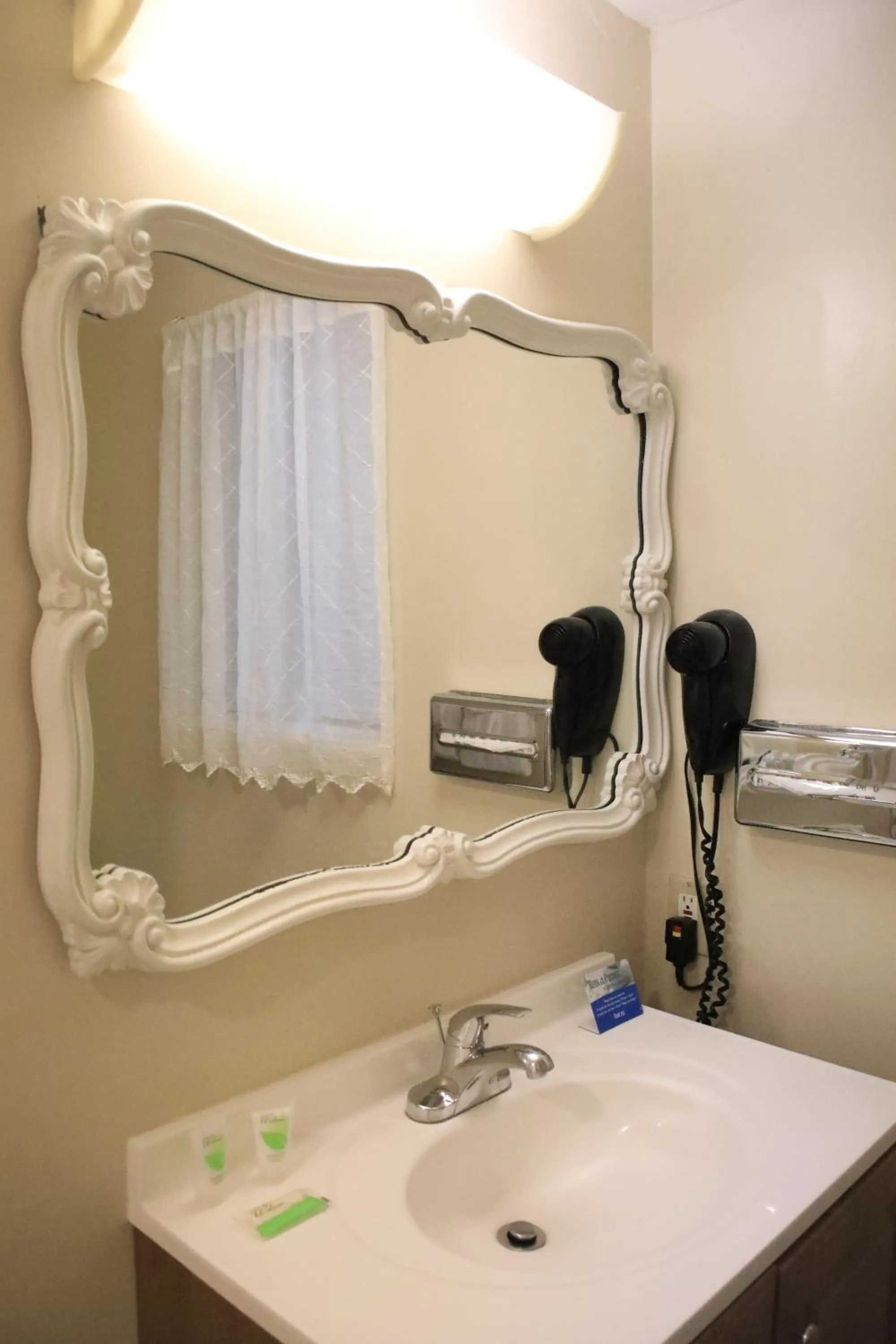 Bathroom in Carmel Resort Inn