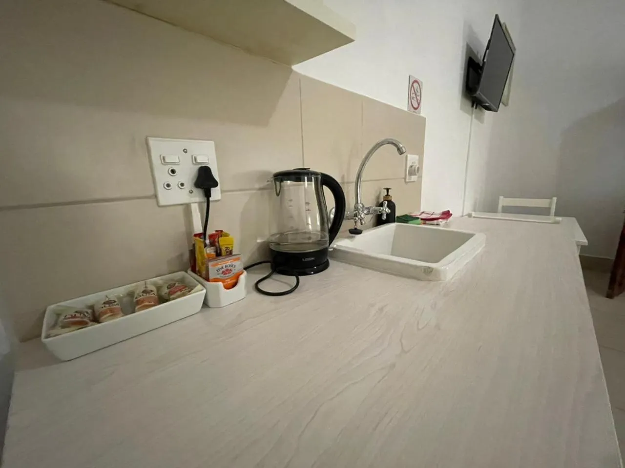 Coffee/tea facilities in Green Olive Guesthouse