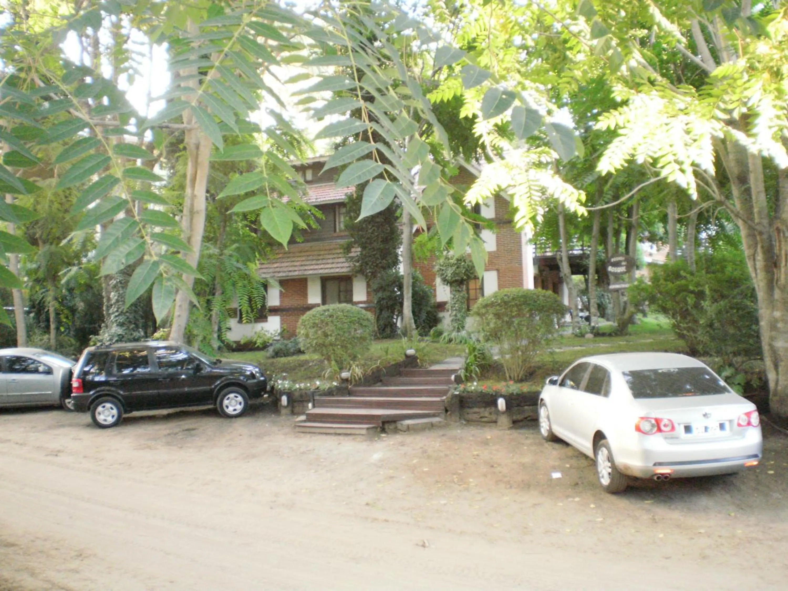 Area and facilities in Posada del Bosque By HS