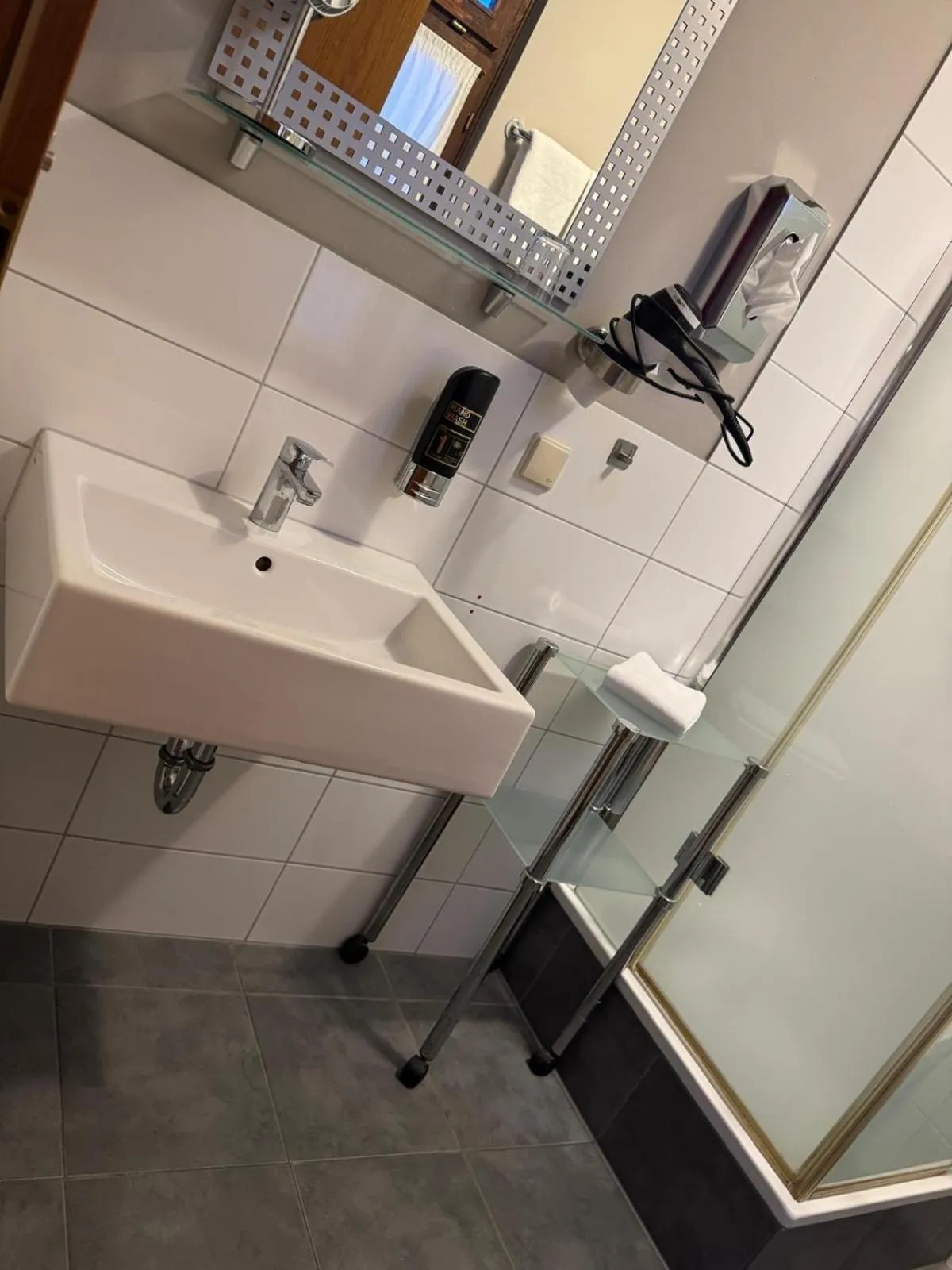 Bathroom in Zum Löwen