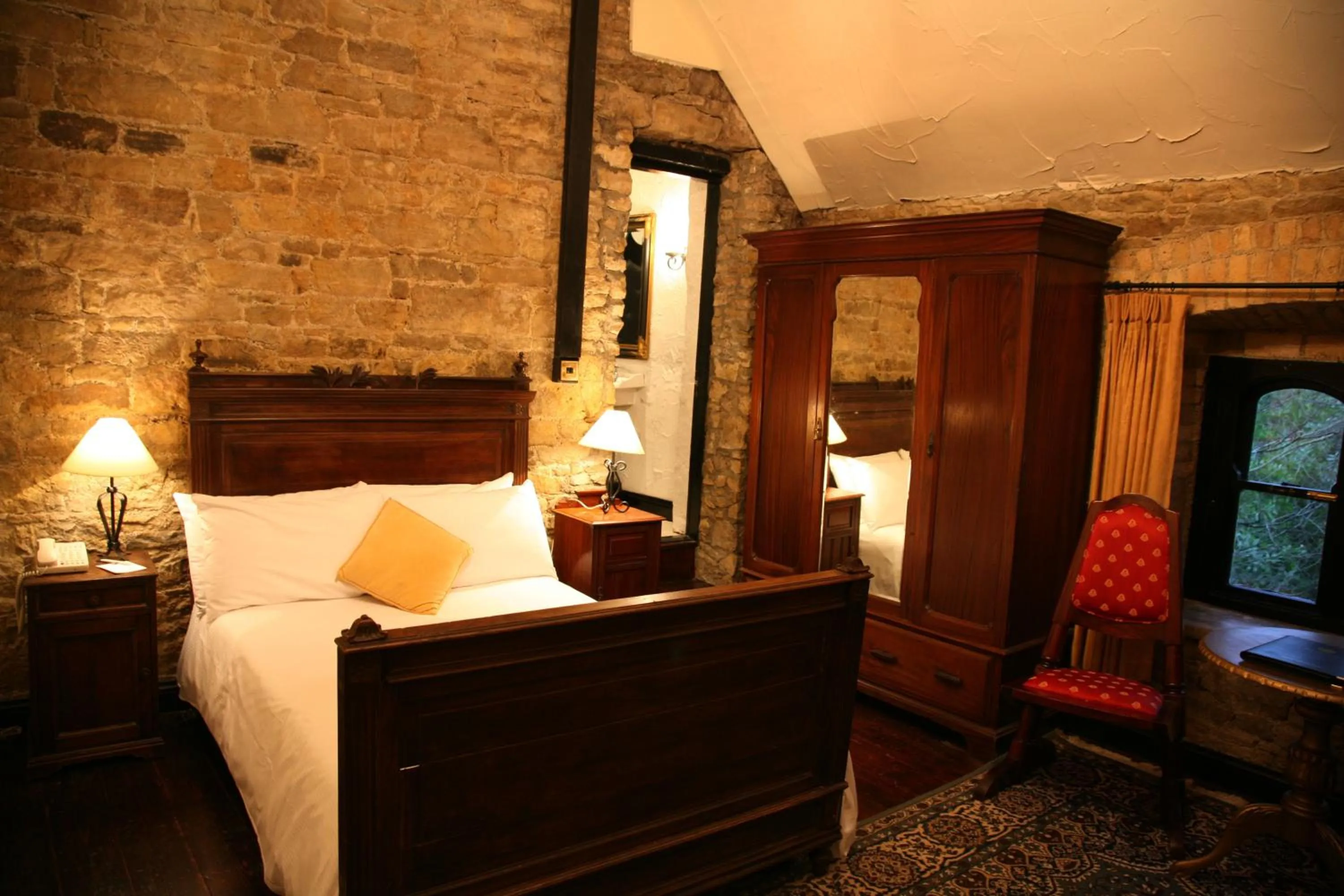 Bed in Kinnitty Castle Hotel