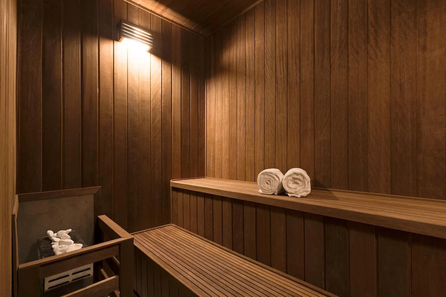 Steam room in George V Alto De Pinheiros