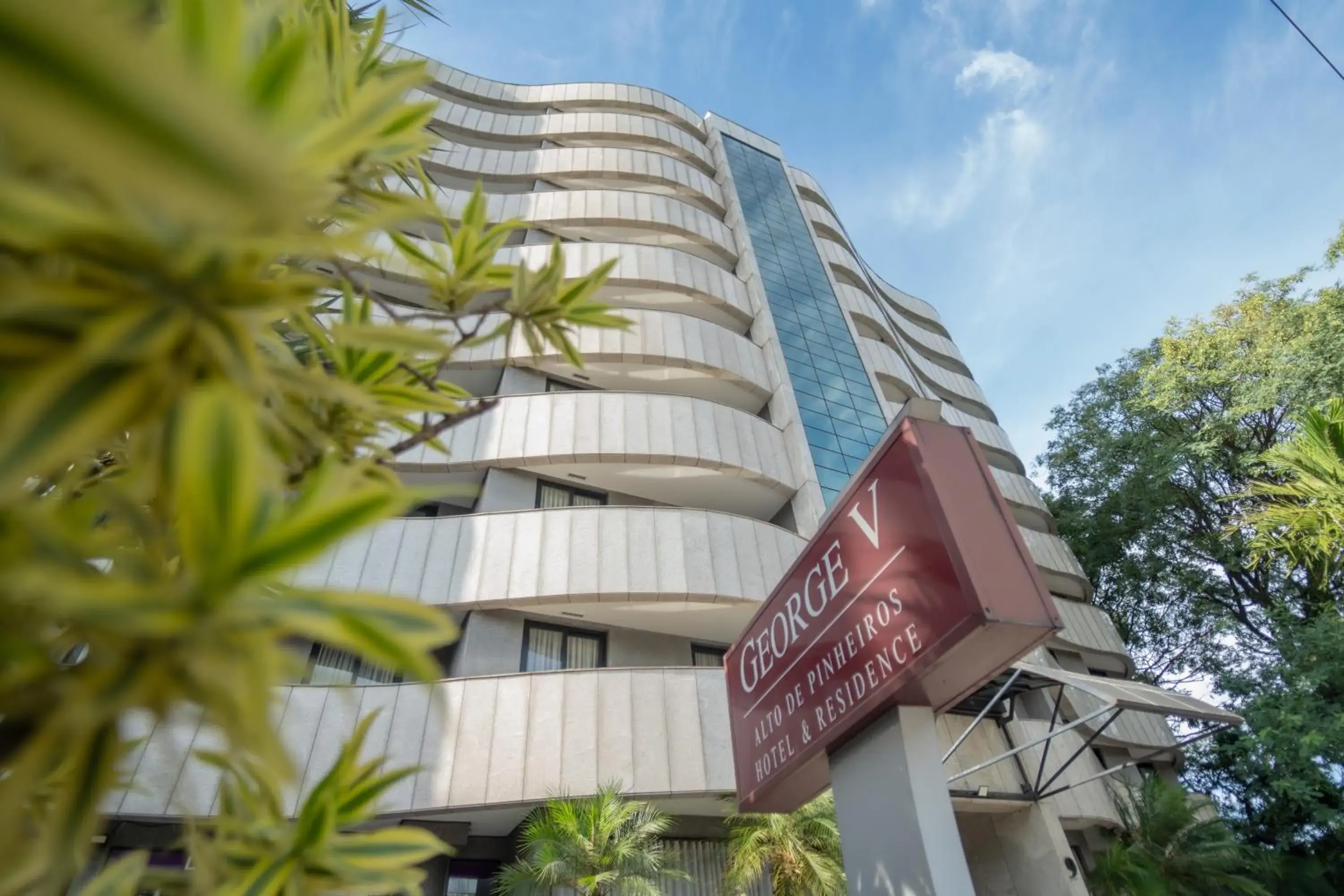 Property building in George V Alto De Pinheiros Property building in George V Alto De Pinheiros