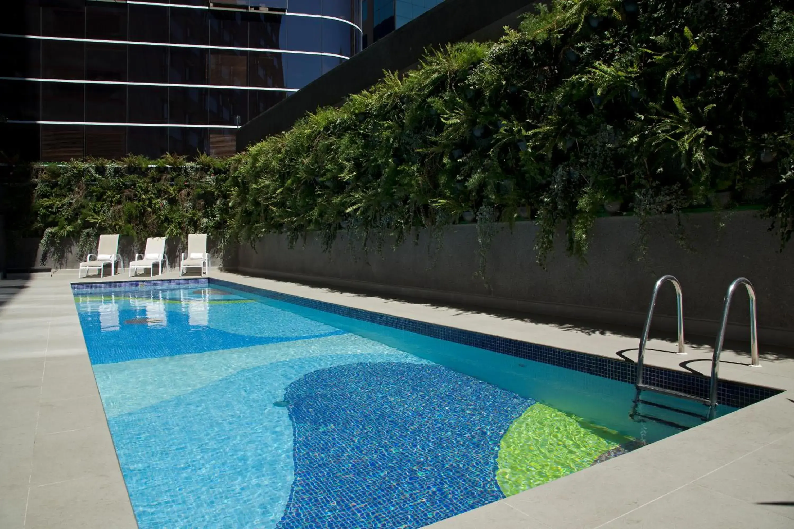 Swimming pool in George V Alto De Pinheiros Swimming pool in George V Alto De Pinheiros