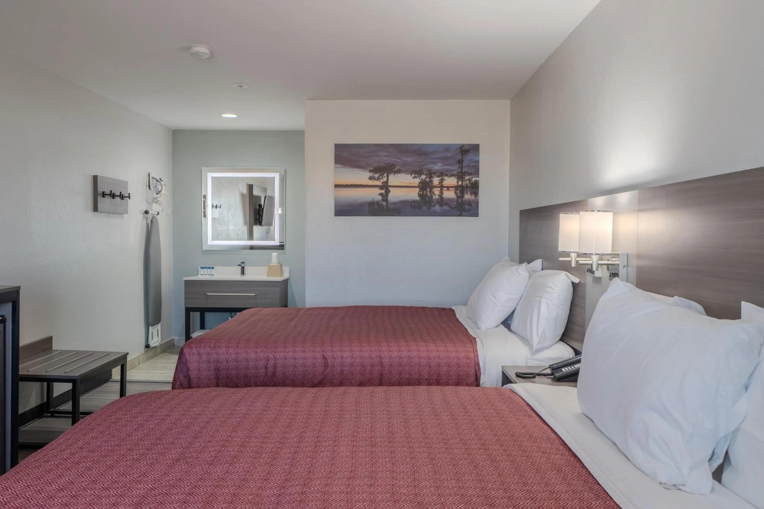 Bedroom, Bed in Executive Inn of Arlington, Near AT&T Stadium